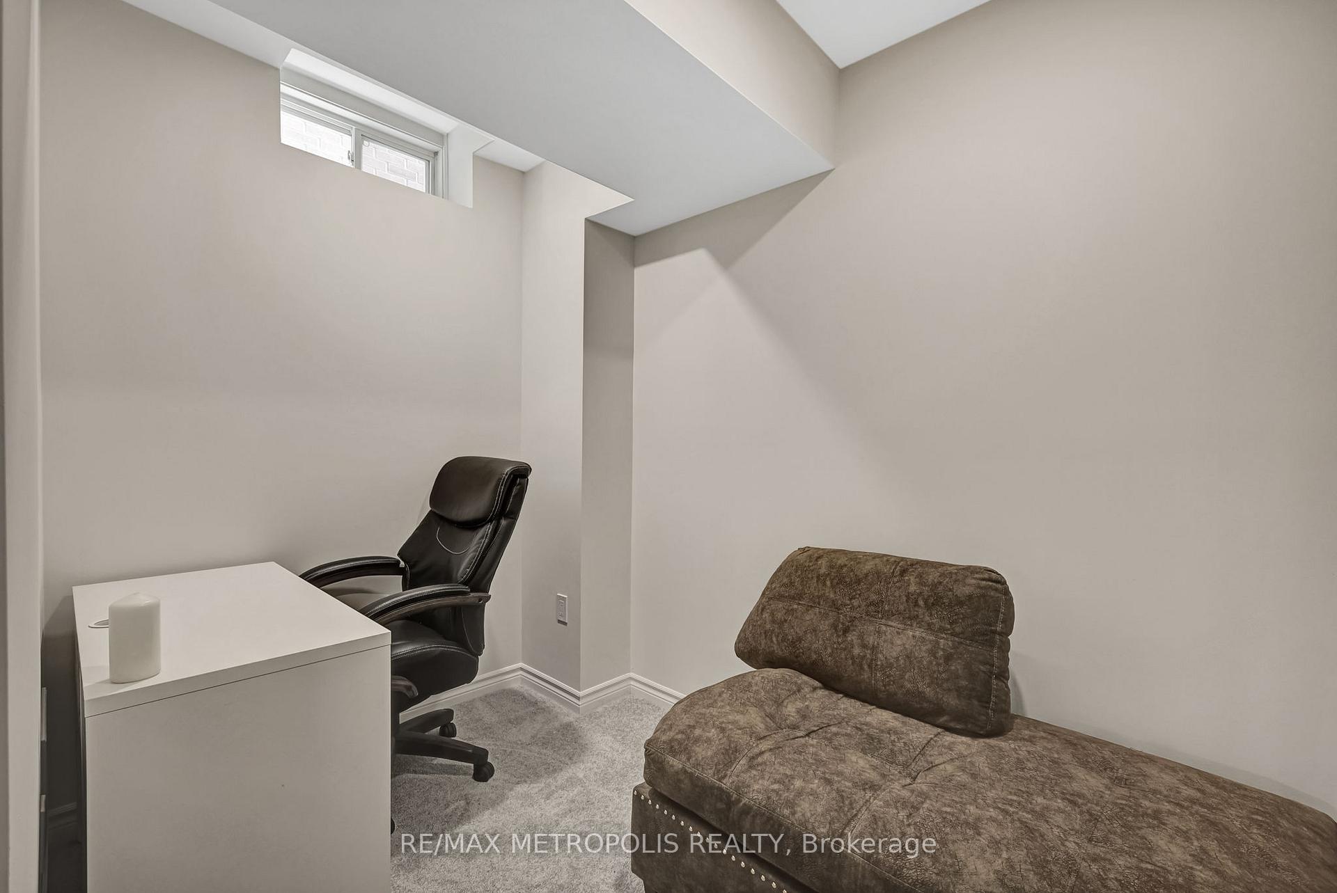 Photo 39 of 15 Douglas Kemp Crescent, Clarington, Bowmanville — HOMEH