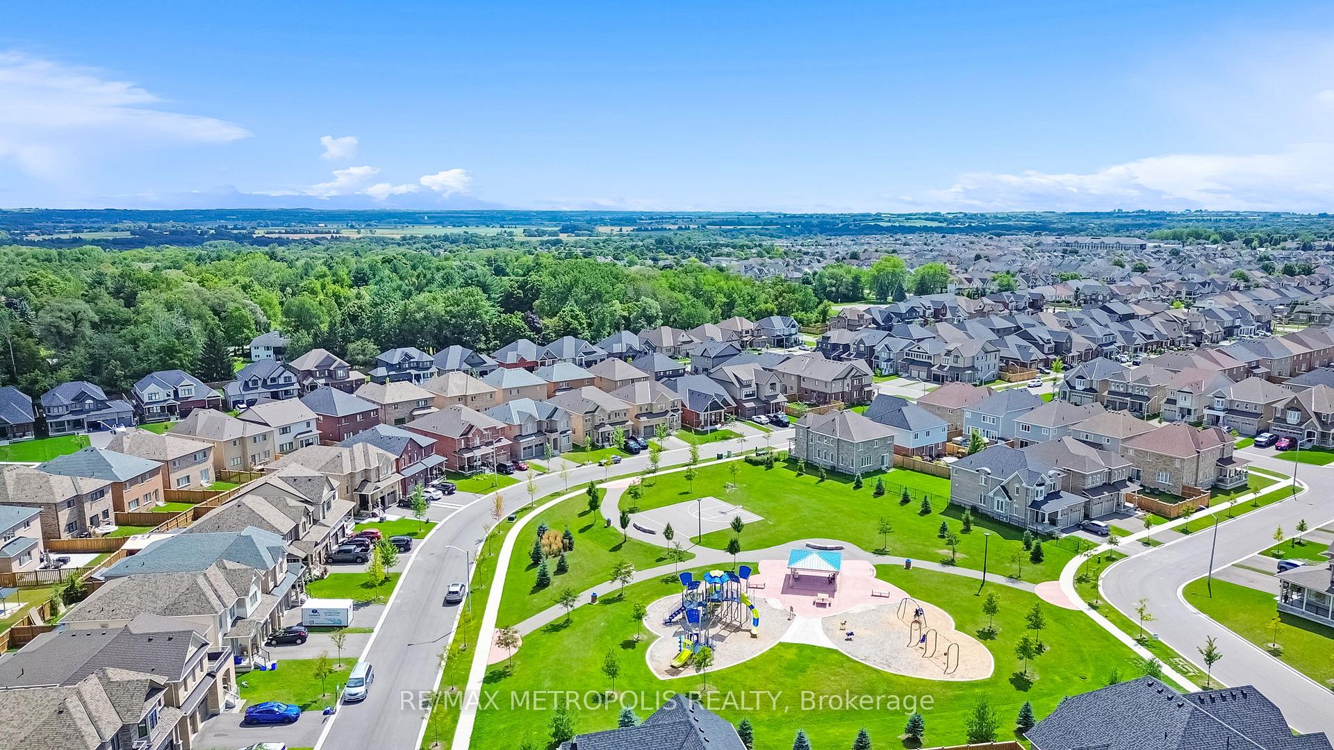 Photo 50 of 15 Douglas Kemp Crescent, Clarington, Bowmanville — HOMEH