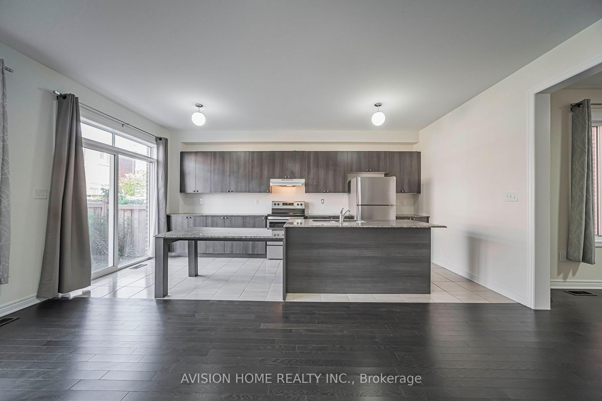 Photo 10 of 24 Titan Trail, Markham, Cedarwood — HOMEH
