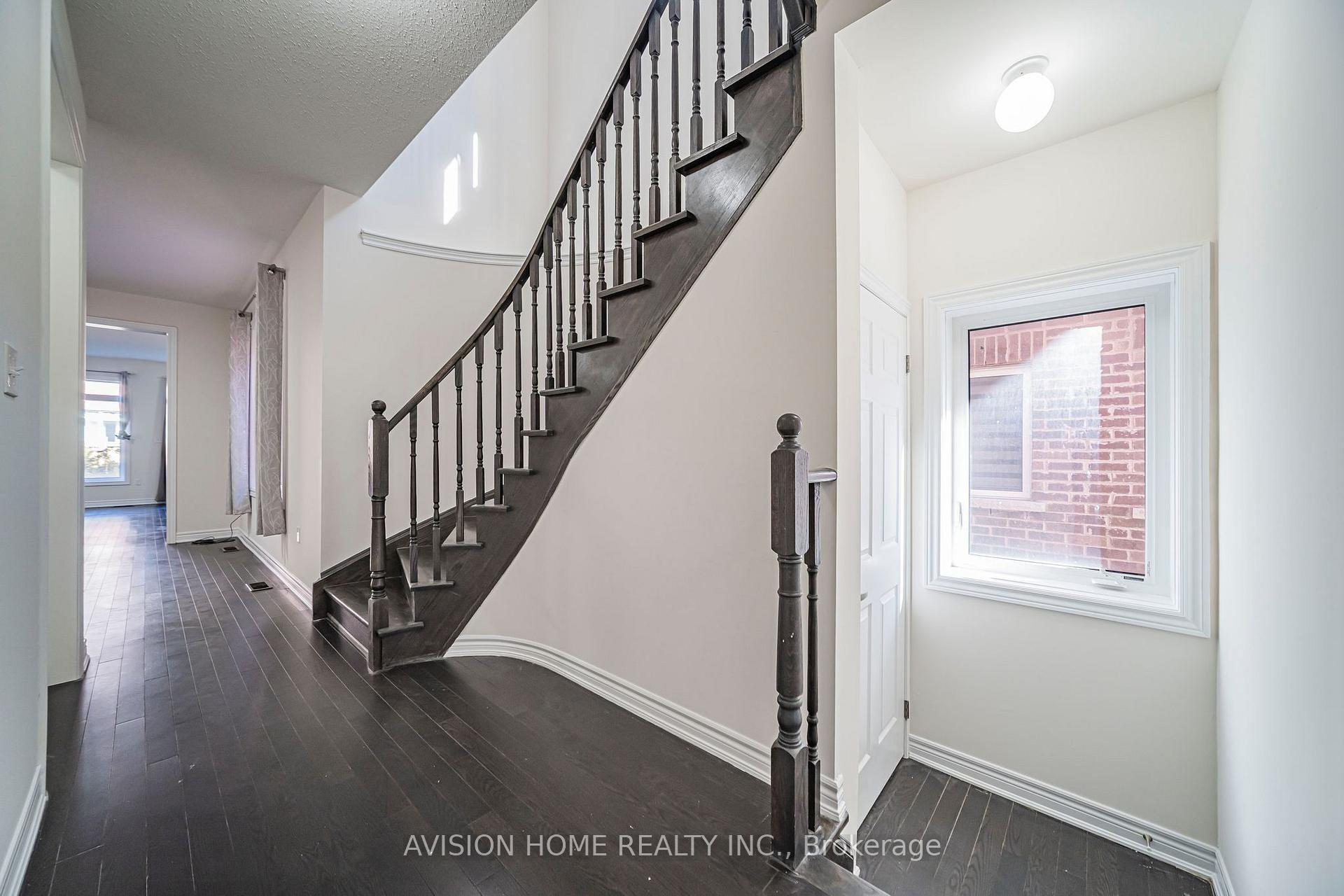 Photo 14 of 24 Titan Trail, Markham, Cedarwood — HOMEH