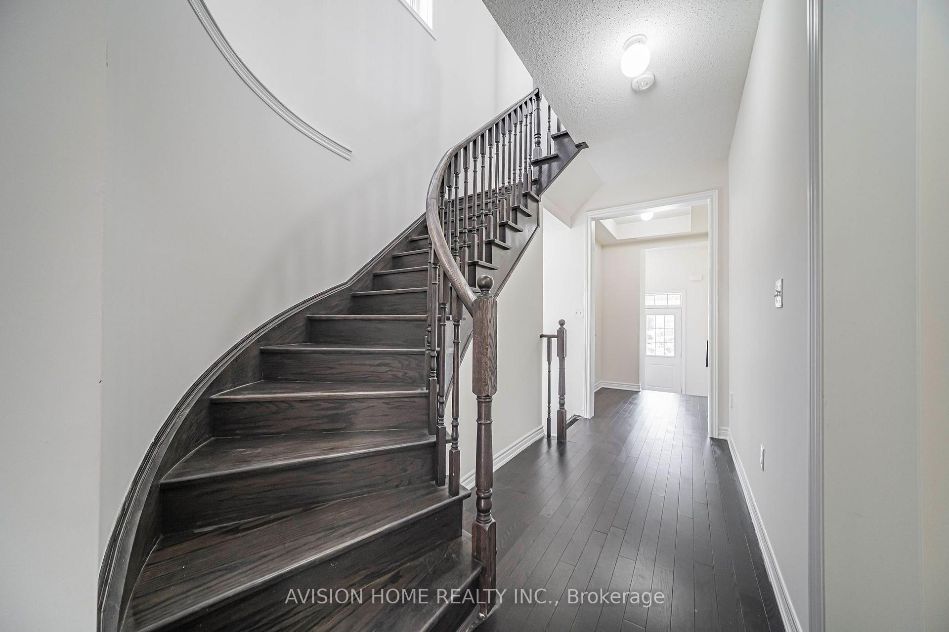 Photo 15 of 24 Titan Trail, Markham, Cedarwood — HOMEH