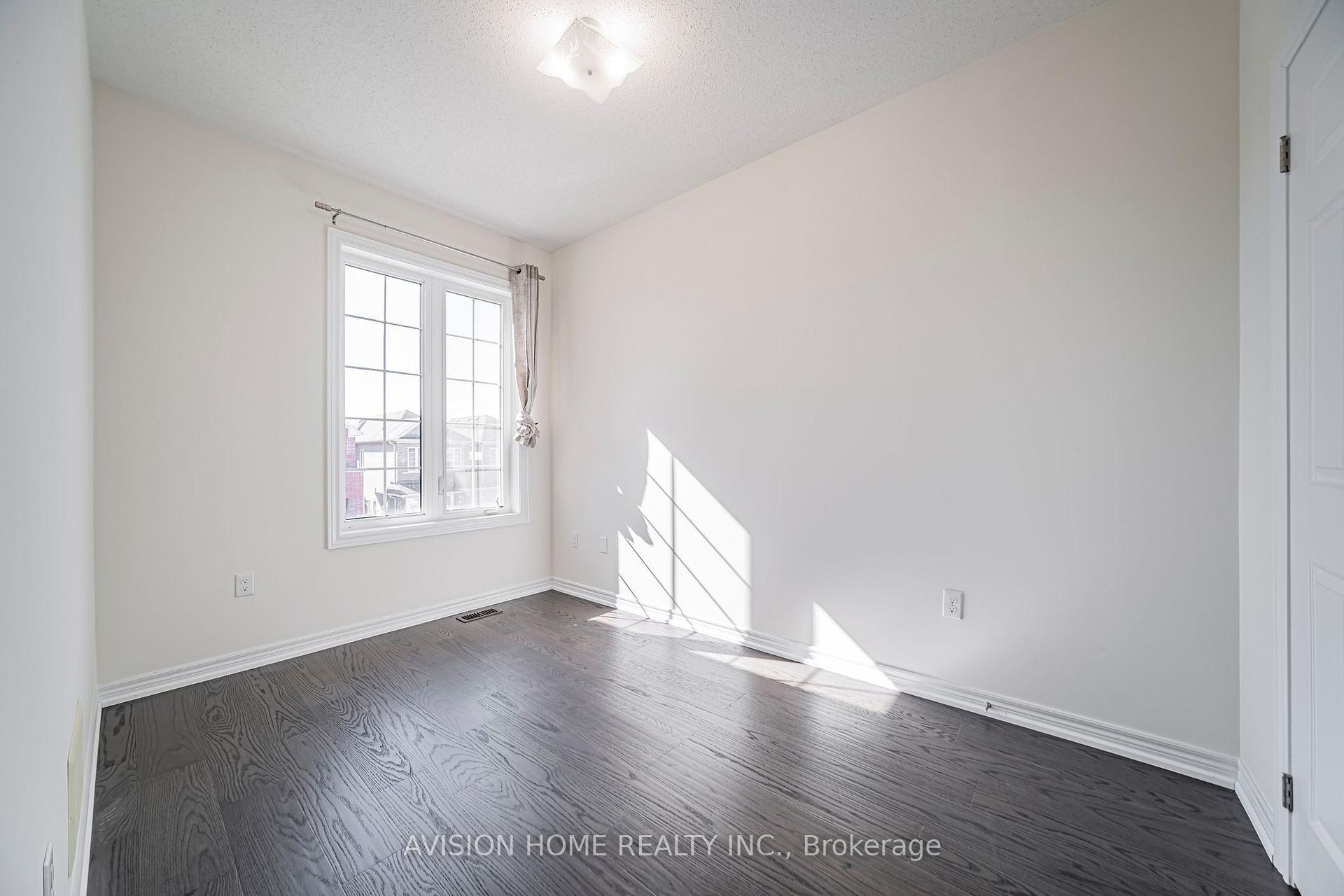 Photo 20 of 24 Titan Trail, Markham, Cedarwood — HOMEH