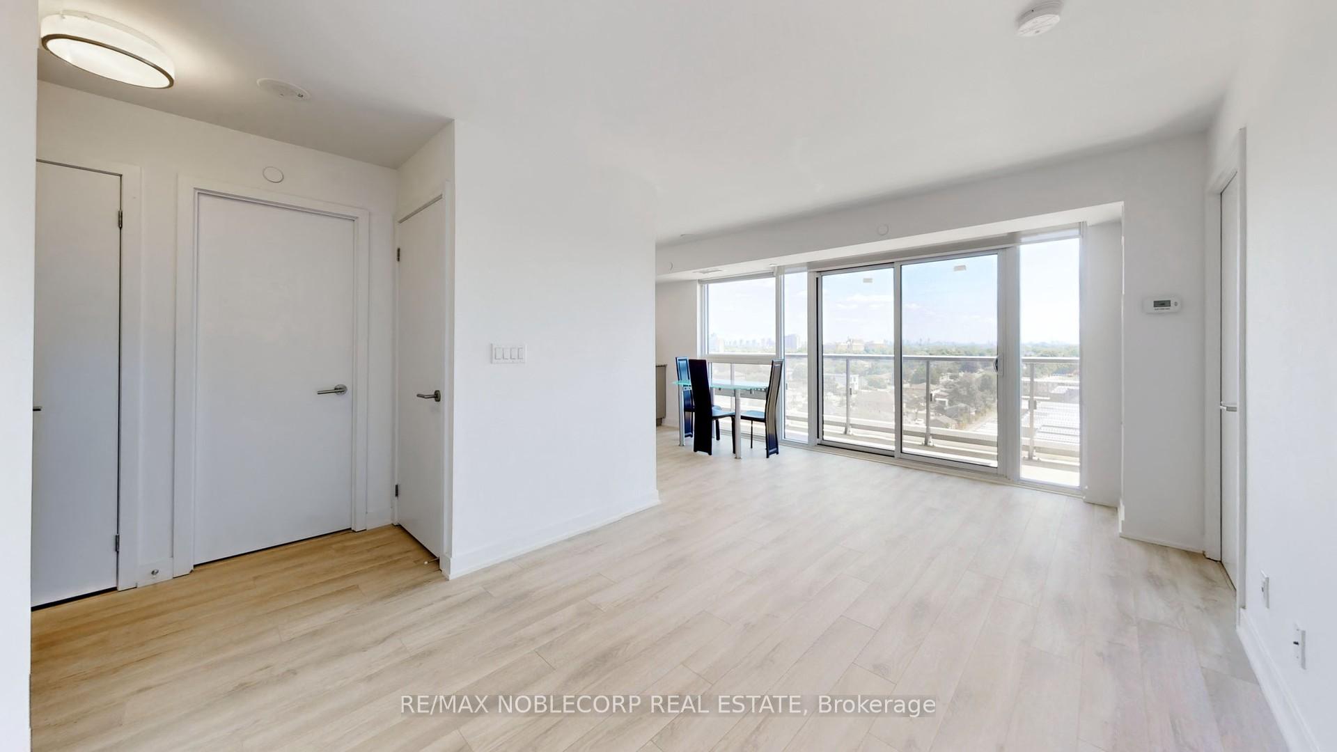 Photo 5 of Unit 1116, 120 Varna Drive, Toronto, Englemount-Lawrence — HOMEH