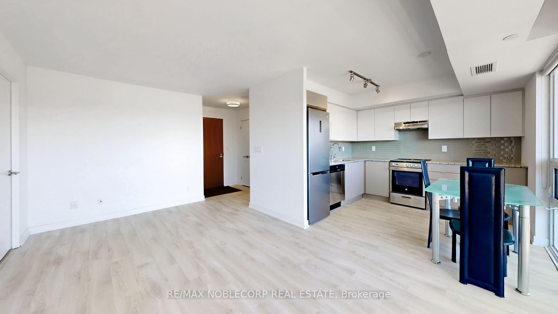 Photo 8 of Unit 1116, 120 Varna Drive, Toronto, Englemount-Lawrence — HOMEH