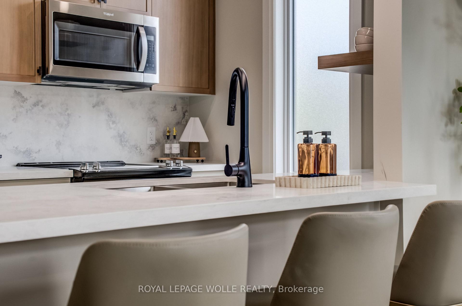 Photo 7 of Unit UNIT 12 (THE GLEN), 210 Heritage Drive, Kitchener, Grand River North — HOMEH