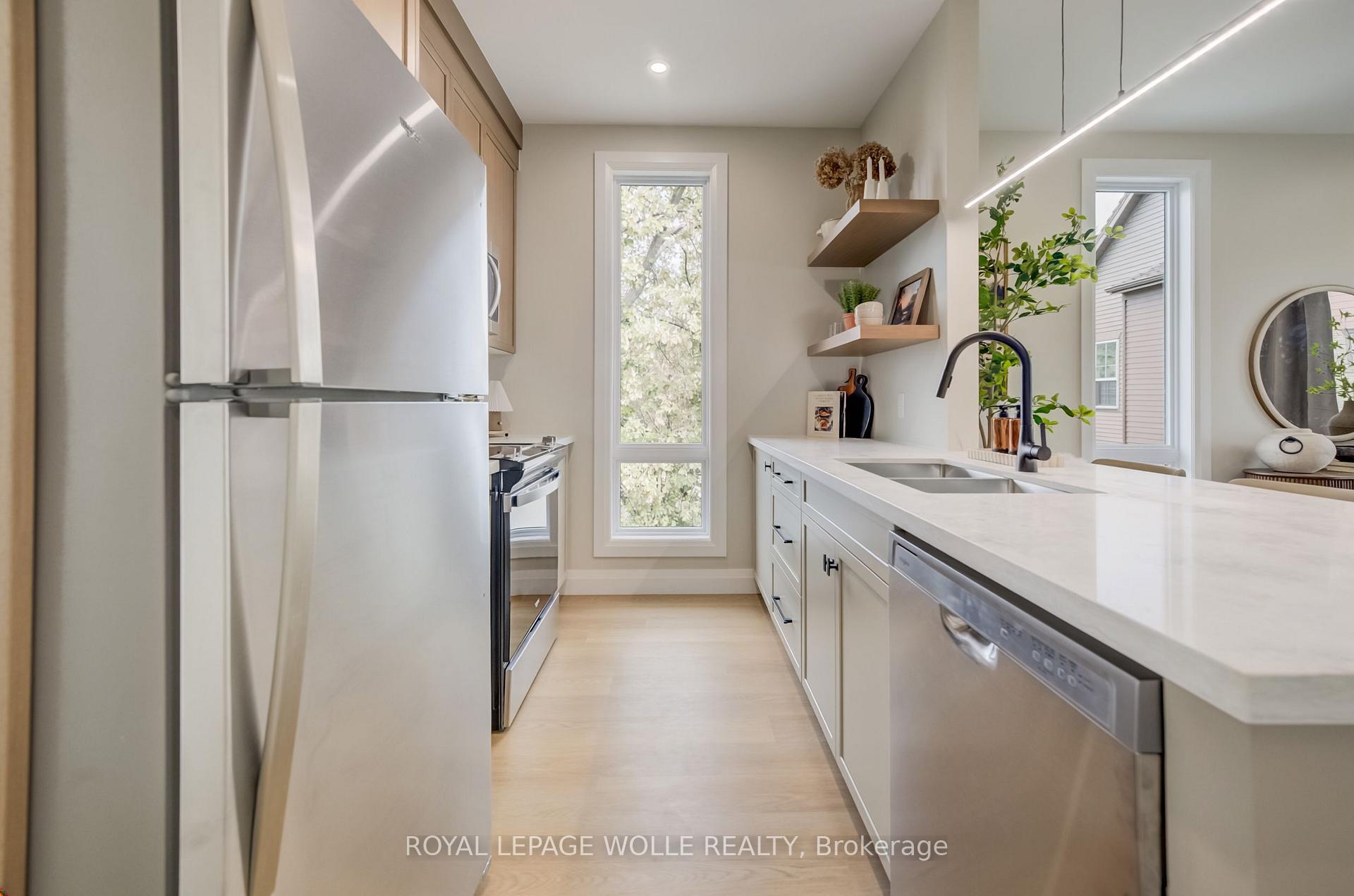 Photo 8 of Unit UNIT 12 (THE GLEN), 210 Heritage Drive, Kitchener, Grand River North — HOMEH