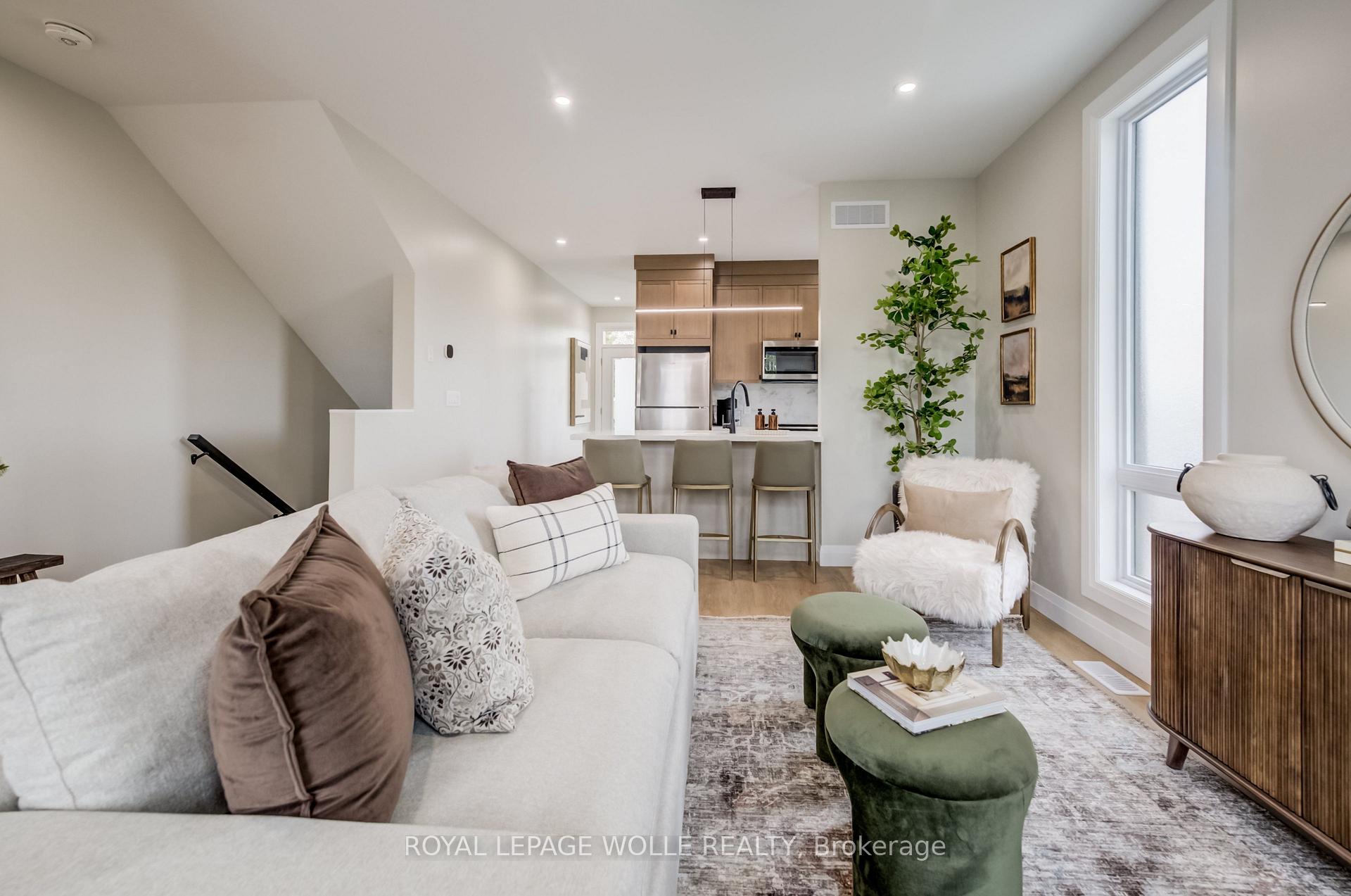 Photo 17 of Unit UNIT 12 (THE GLEN), 210 Heritage Drive, Kitchener, Grand River North — HOMEH
