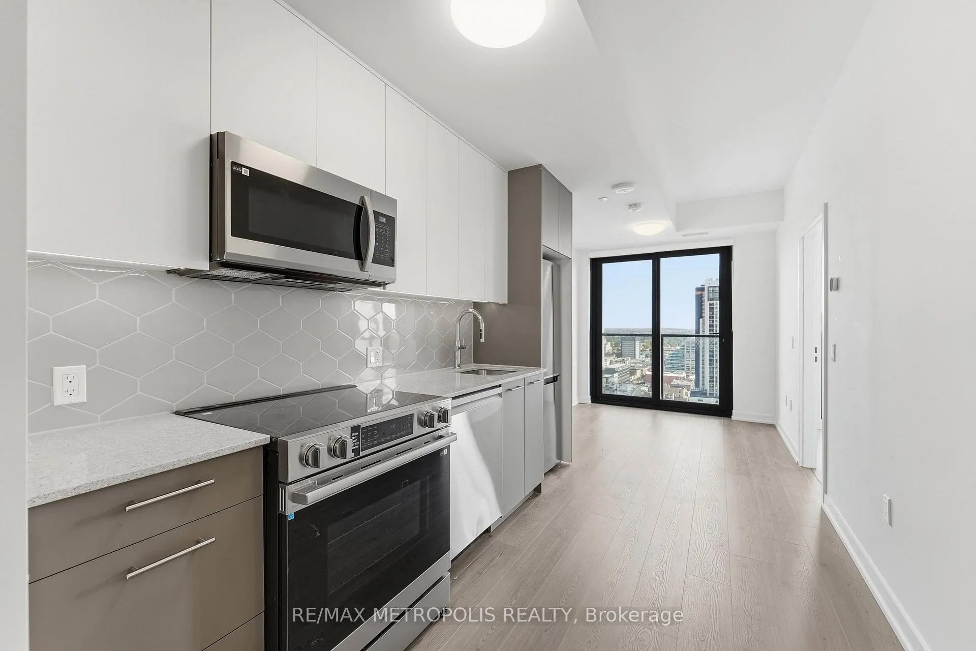 Photo 3 of Unit 2307, 30 Francis Street, Kitchener, City Commercial Core — HOMEH