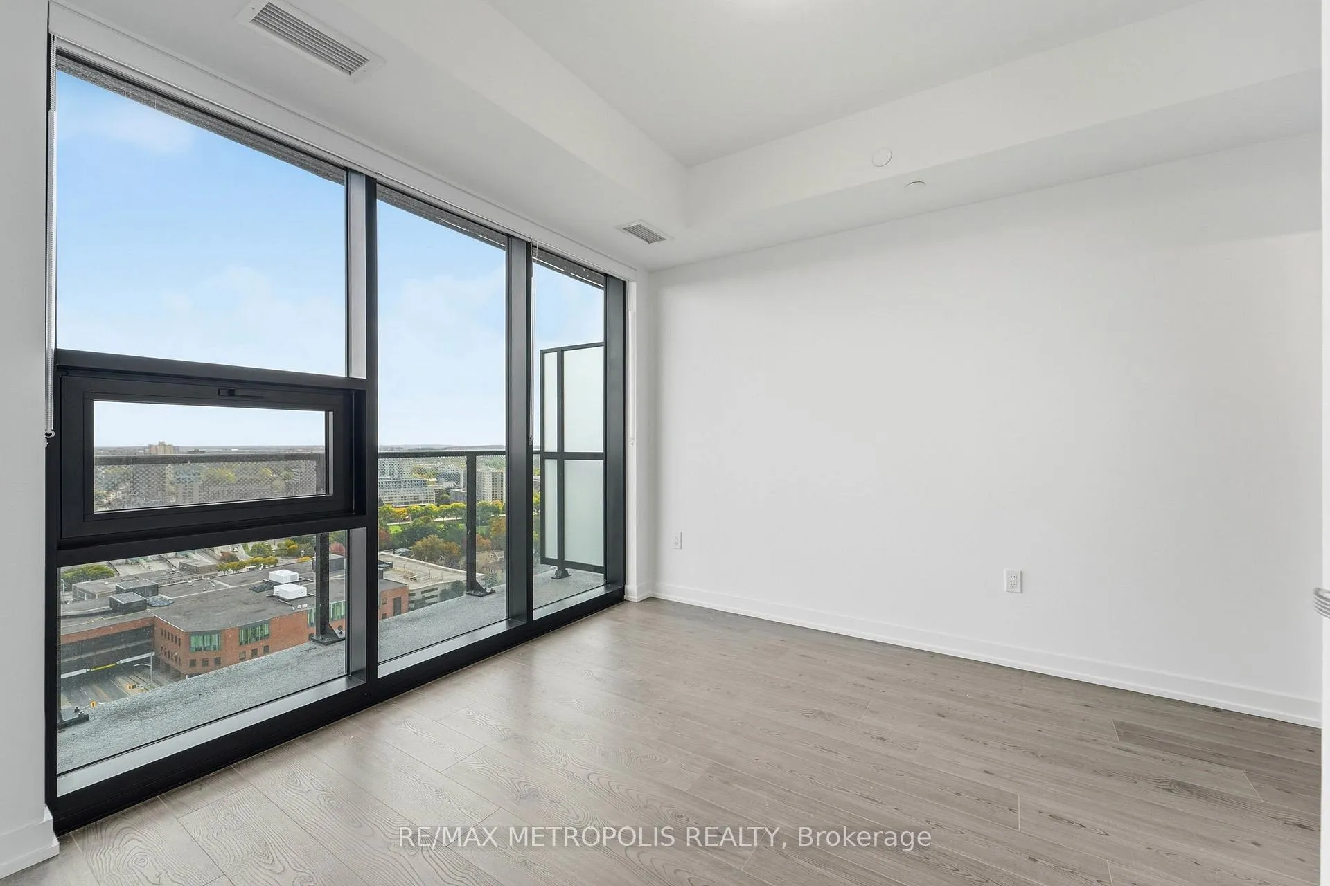 Photo 7 of Unit 2307, 30 Francis Street, Kitchener, City Commercial Core — HOMEH