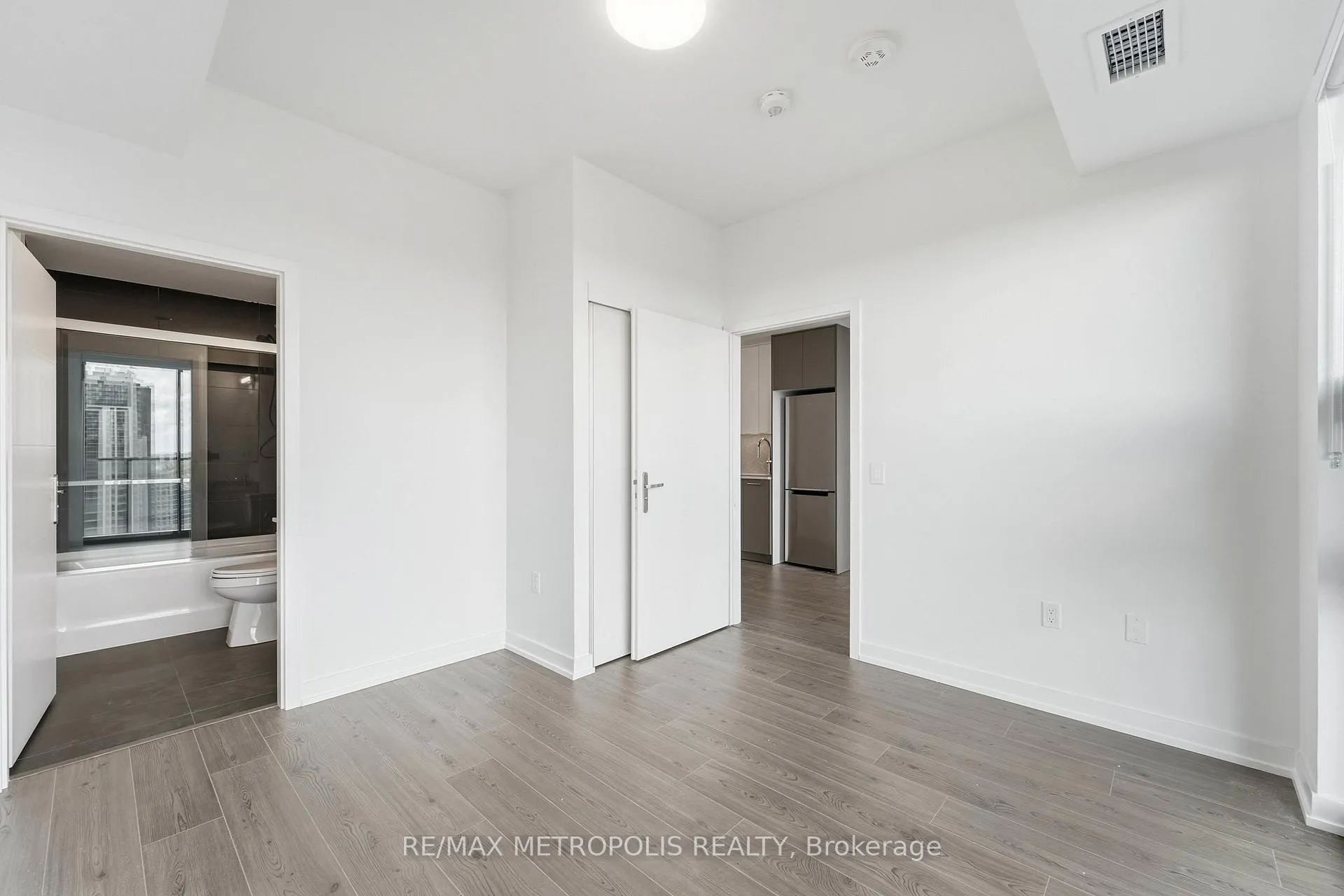 Photo 8 of Unit 2307, 30 Francis Street, Kitchener, City Commercial Core — HOMEH
