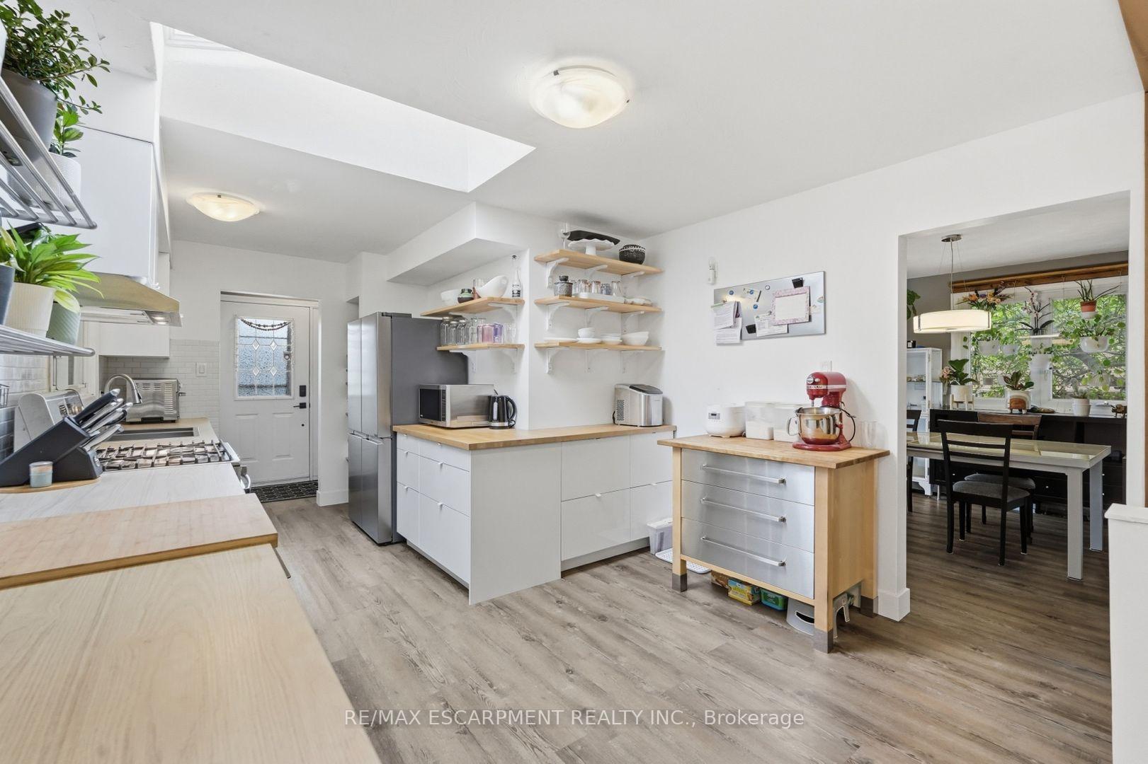 Photo 2 of 19 Ellingwood Avenue, Hamilton, Kentley — HOMEH