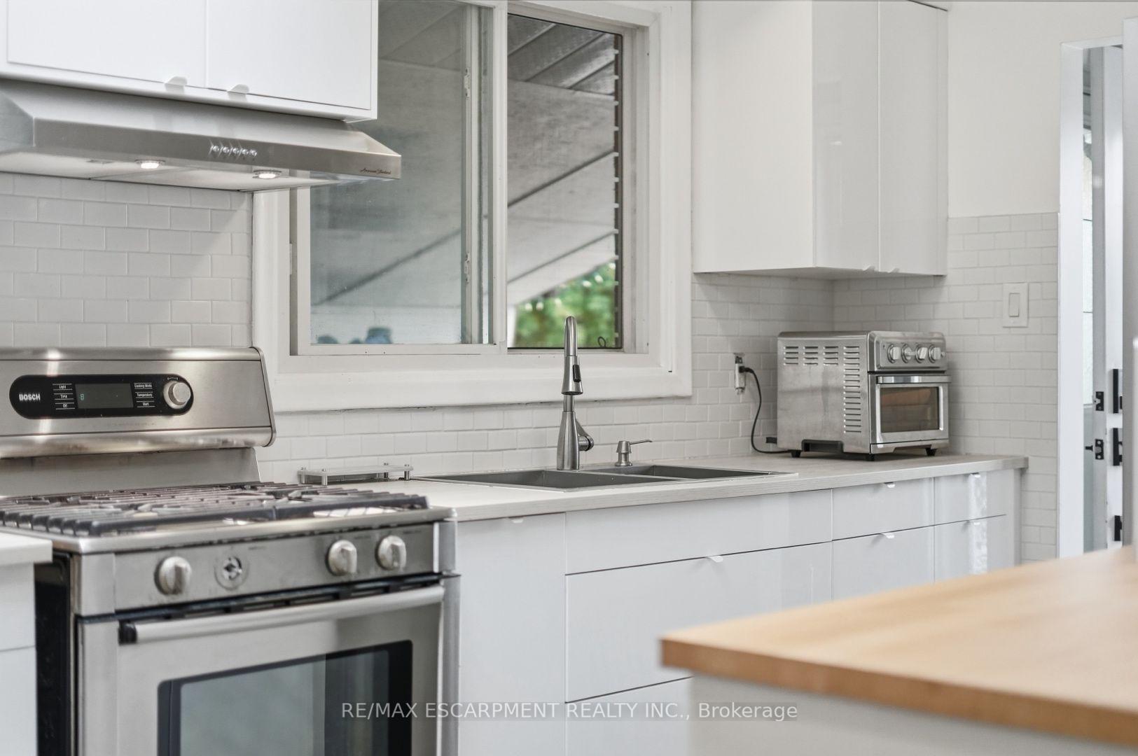 Photo 6 of 19 Ellingwood Avenue, Hamilton, Kentley — HOMEH