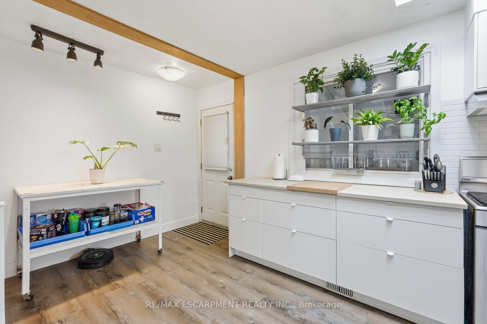 Photo 9 of 19 Ellingwood Avenue, Hamilton, Kentley — HOMEH