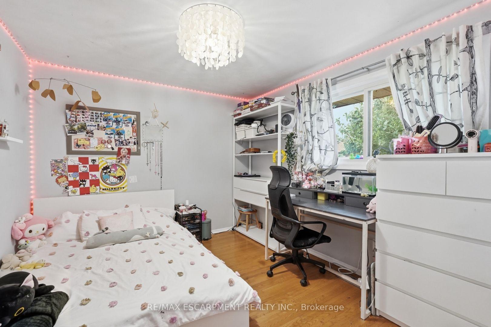 Photo 16 of 19 Ellingwood Avenue, Hamilton, Kentley — HOMEH