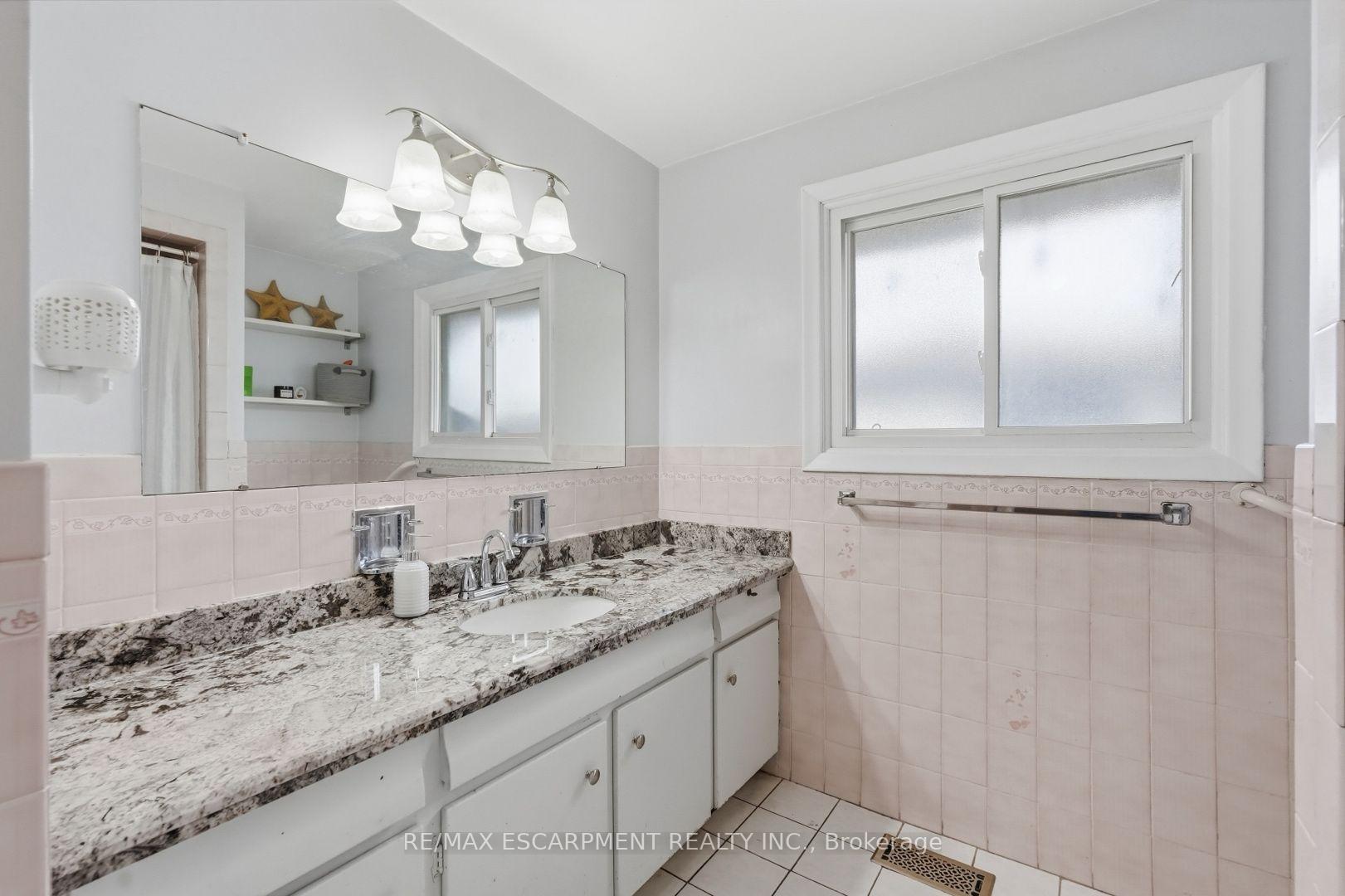 Photo 17 of 19 Ellingwood Avenue, Hamilton, Kentley — HOMEH