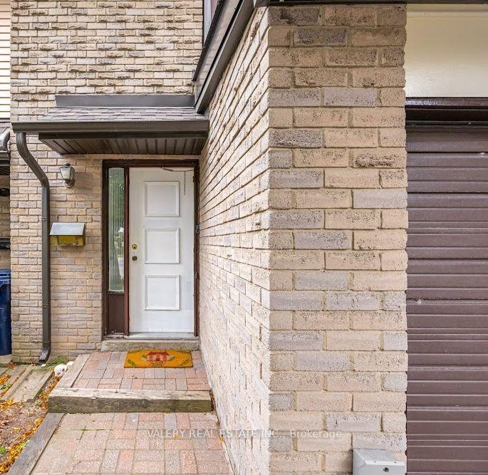 Photo 2 of Unit 50, 1131 Sandhurst Circle, Scarborough, Agincourt North — HOMEH