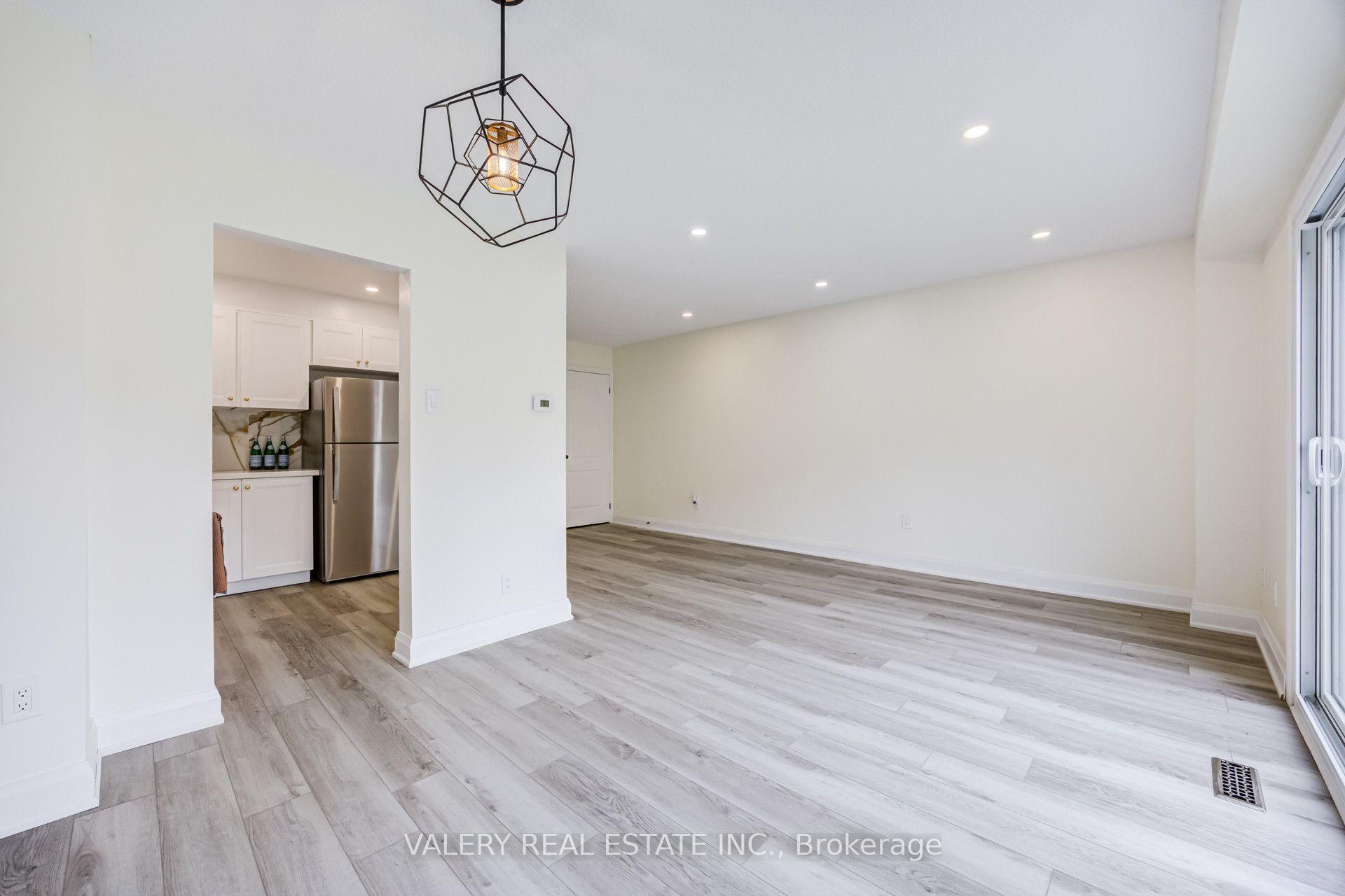 Photo 6 of Unit 50, 1131 Sandhurst Circle, Scarborough, Agincourt North — HOMEH