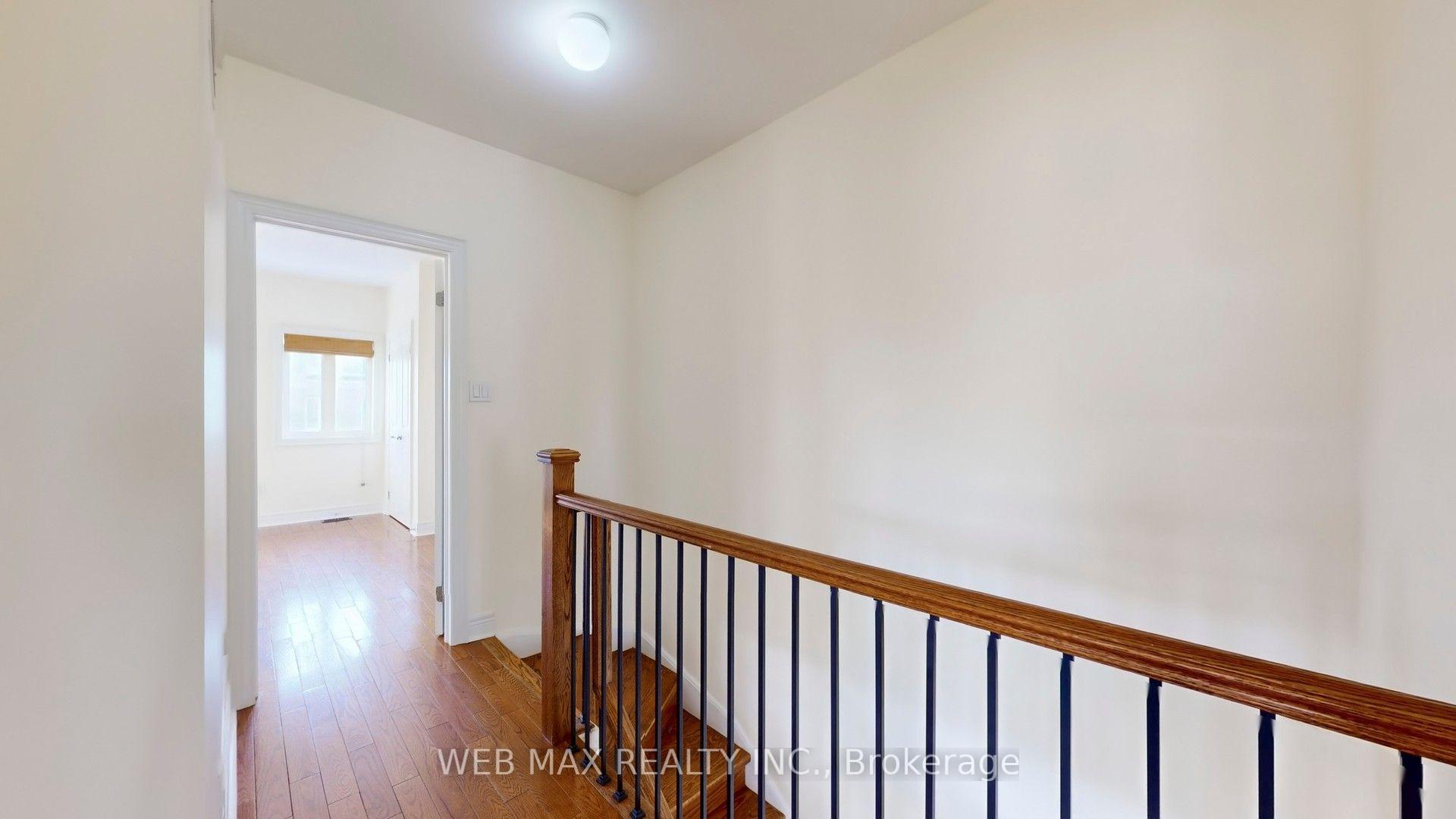 Photo 24 of 39 Furrow Lane, Etobicoke, Islington-City Centre West — HOMEH