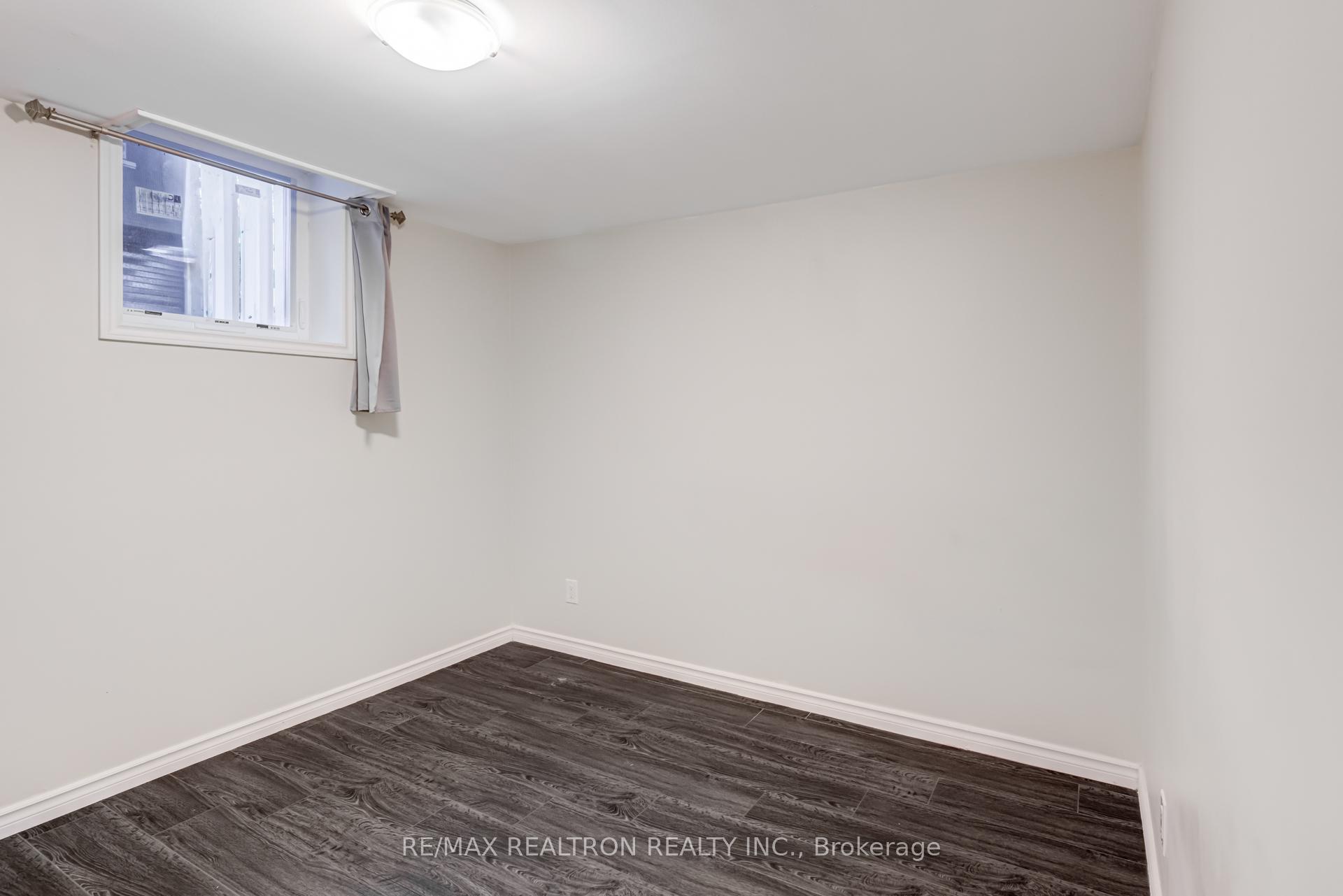 Photo 14 of 718 Edgewood Road S, Pickering, Amberlea — HOMEH