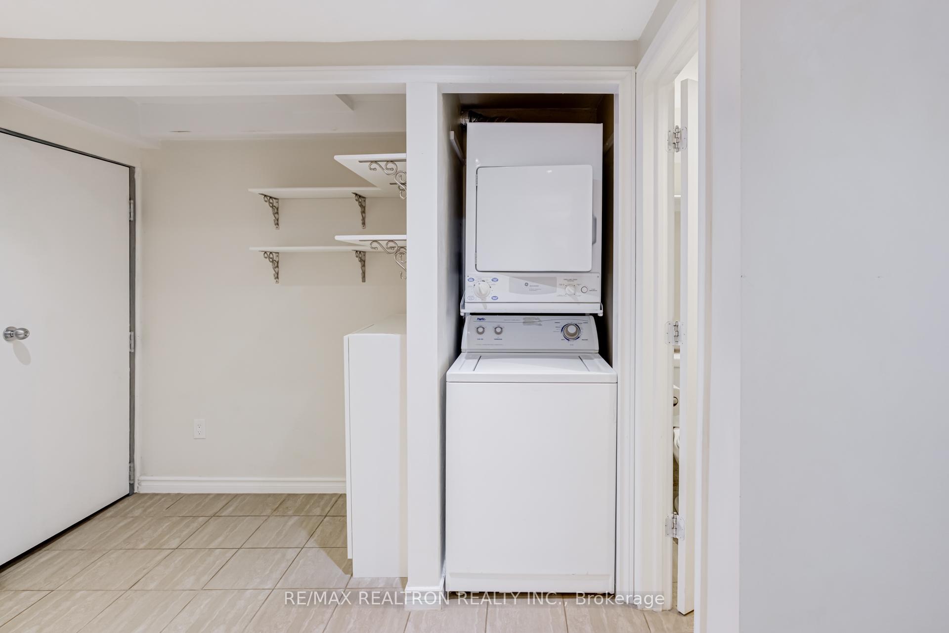 Photo 19 of 718 Edgewood Road S, Pickering, Amberlea — HOMEH