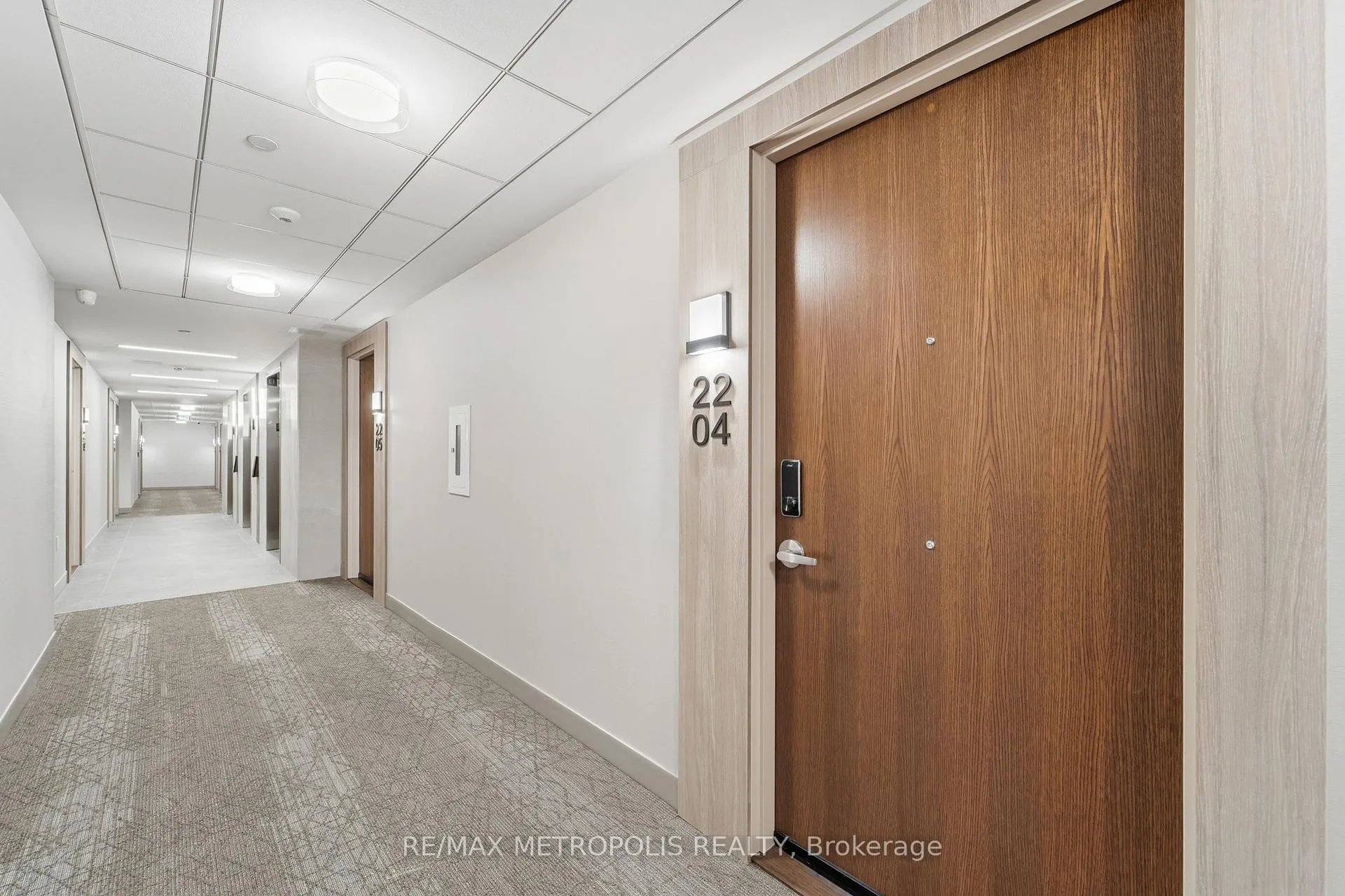 Photo 2 of Unit 2204, 30 Francis Street, Kitchener, City Commercial Core — HOMEH