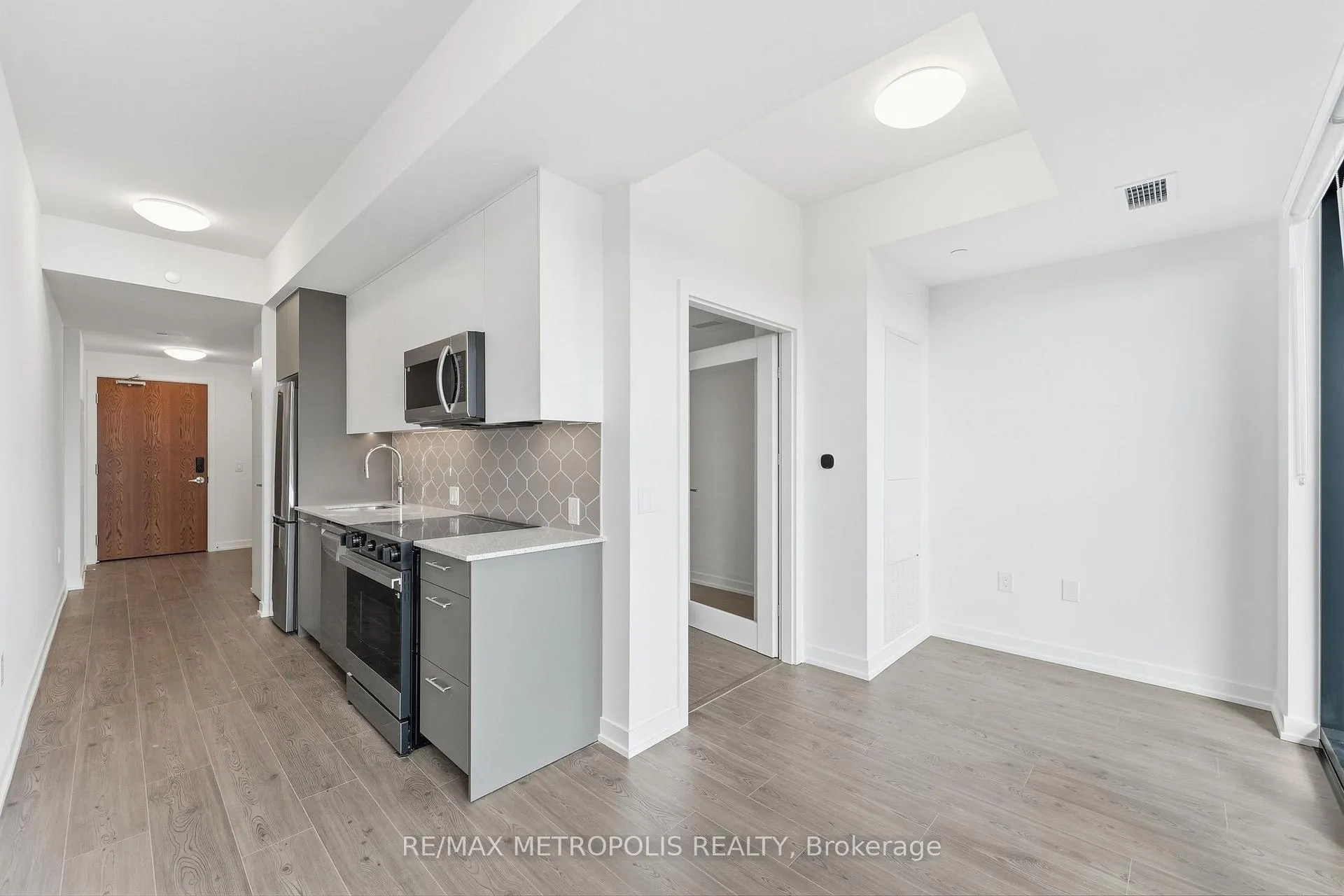 Photo 6 of Unit 2204, 30 Francis Street, Kitchener, City Commercial Core — HOMEH