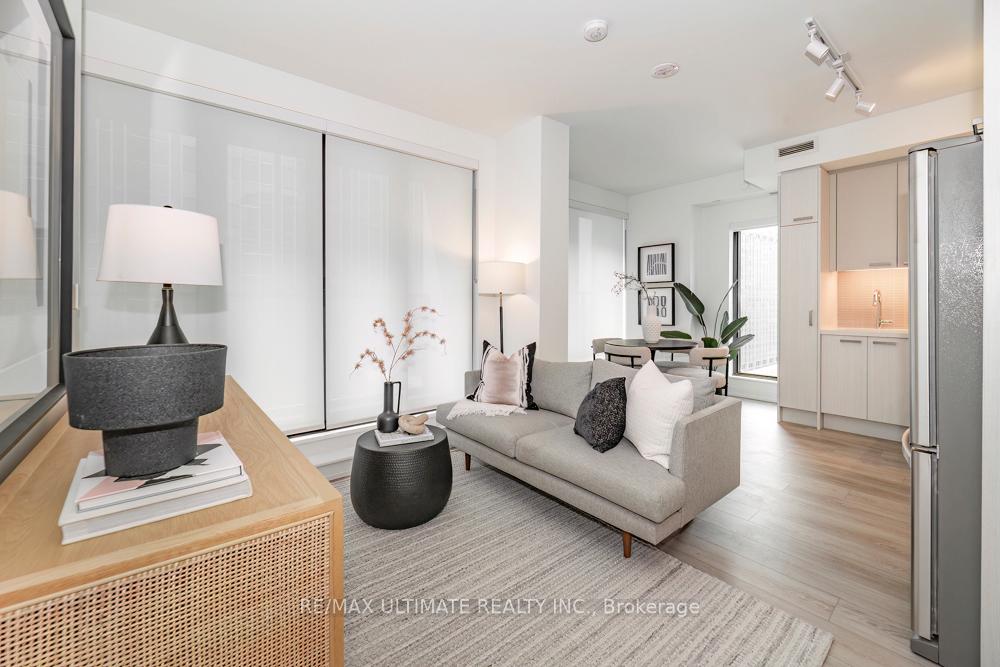 Photo 5 of Unit 1008, 20 Soudan Avenue, Toronto, Mount Pleasant West — HOMEH