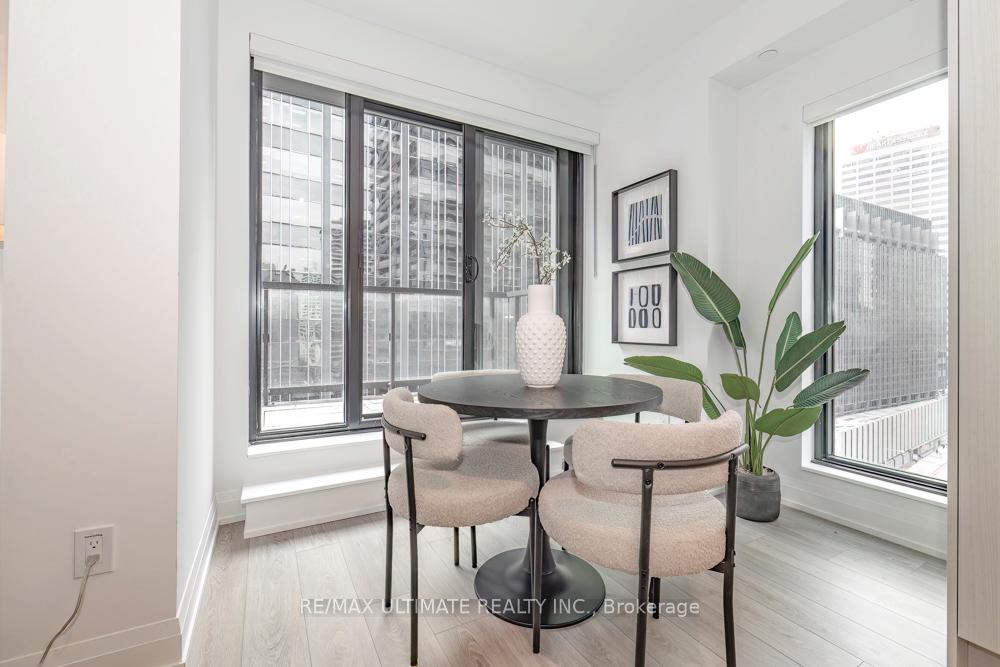 Photo 13 of Unit 1008, 20 Soudan Avenue, Toronto, Mount Pleasant West — HOMEH