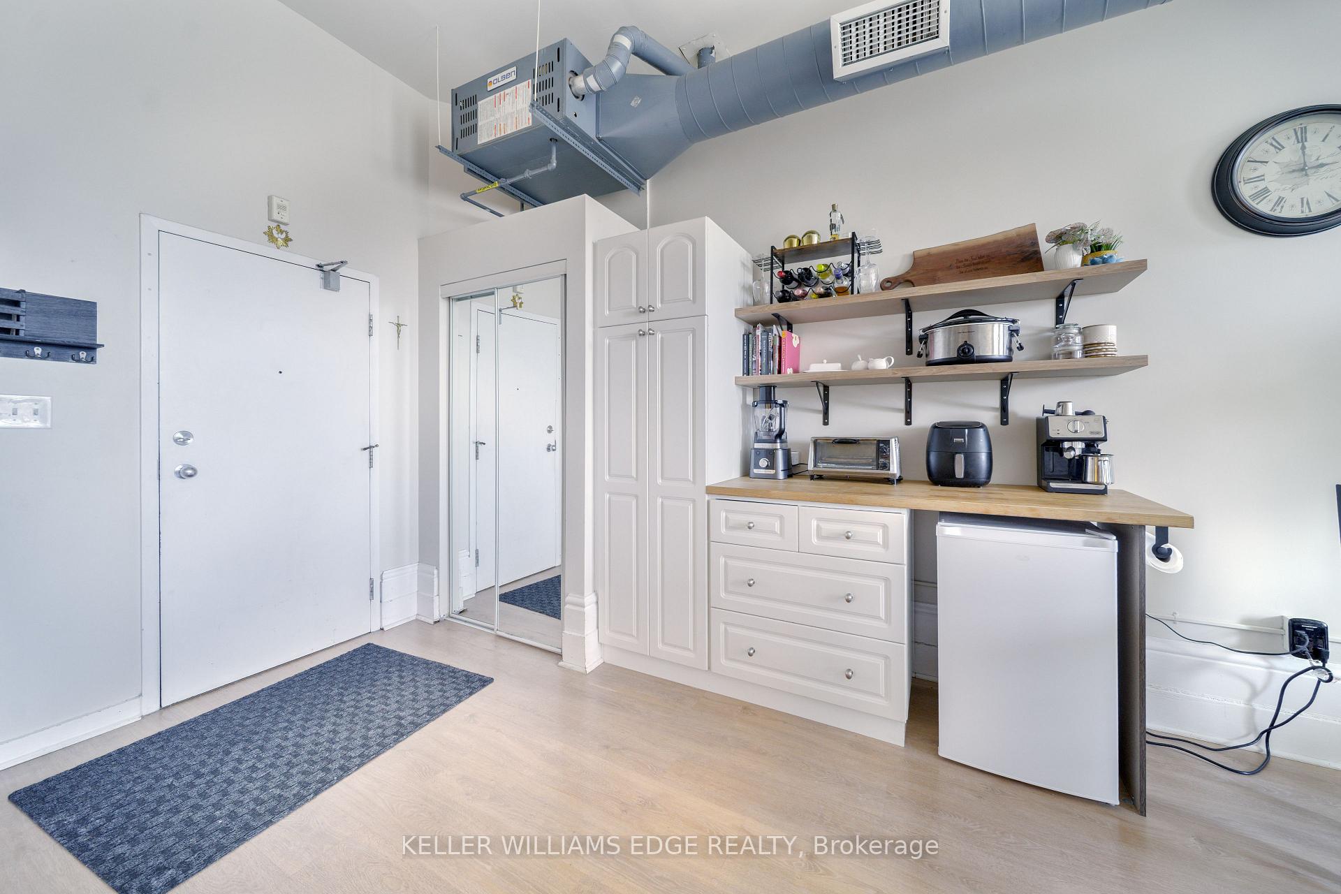 Photo 6 of Unit E, 123 Broadway Avenue E, Orangeville — HOMEH
