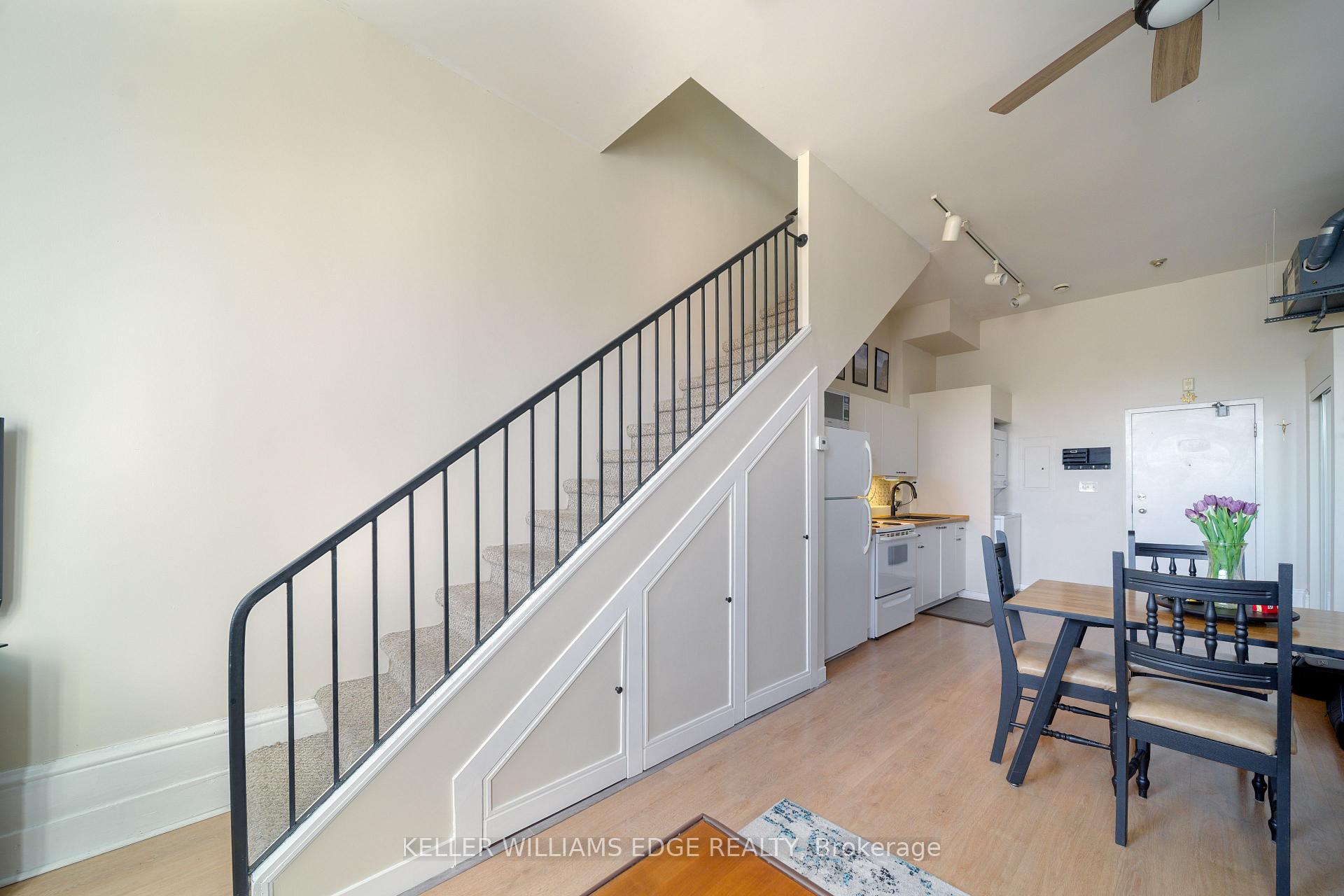 Photo 9 of Unit E, 123 Broadway Avenue E, Orangeville — HOMEH