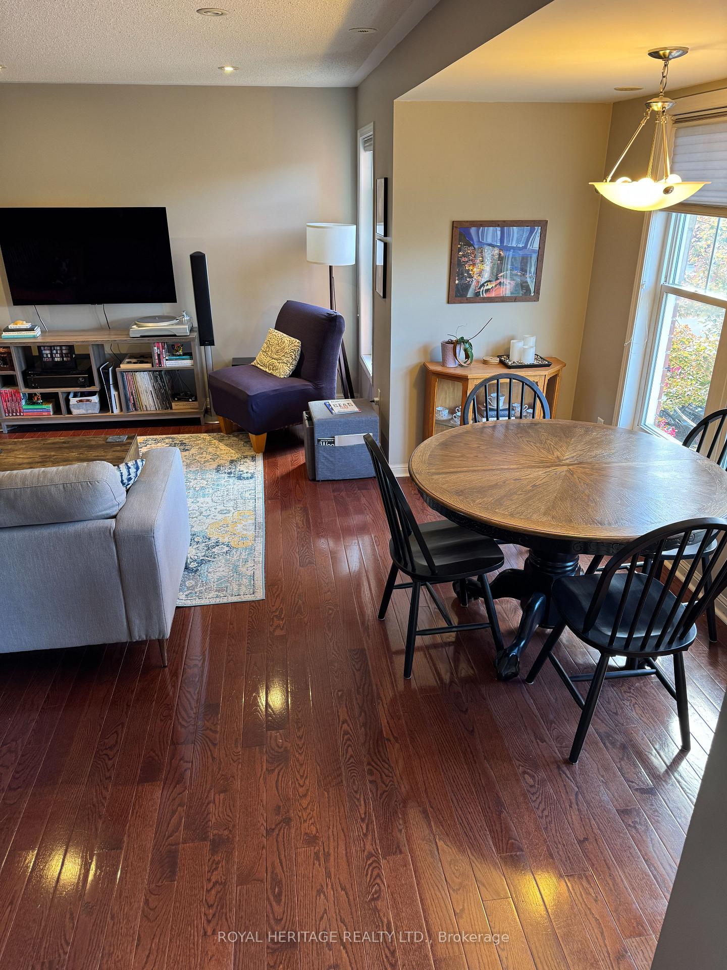 Photo 3 of Unit Upper #1, 2728 Bur Oak Avenue, Markham, Cornell — HOMEH