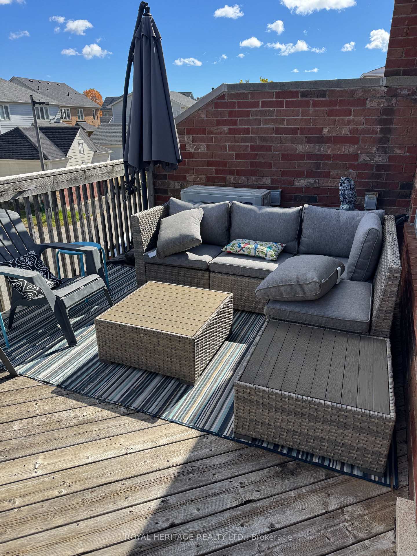 Photo 11 of Unit Upper #1, 2728 Bur Oak Avenue, Markham, Cornell — HOMEH