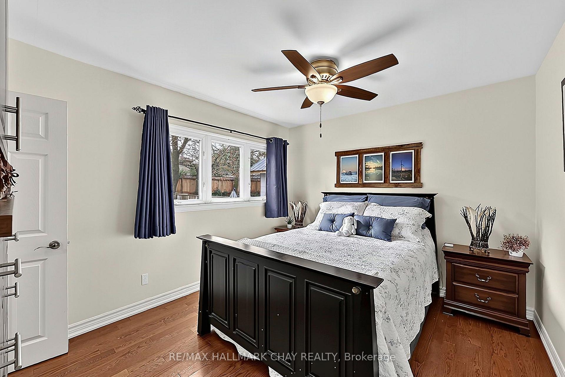 Photo 12 of 23 Marion Crescent, Barrie, Wellington — HOMEH