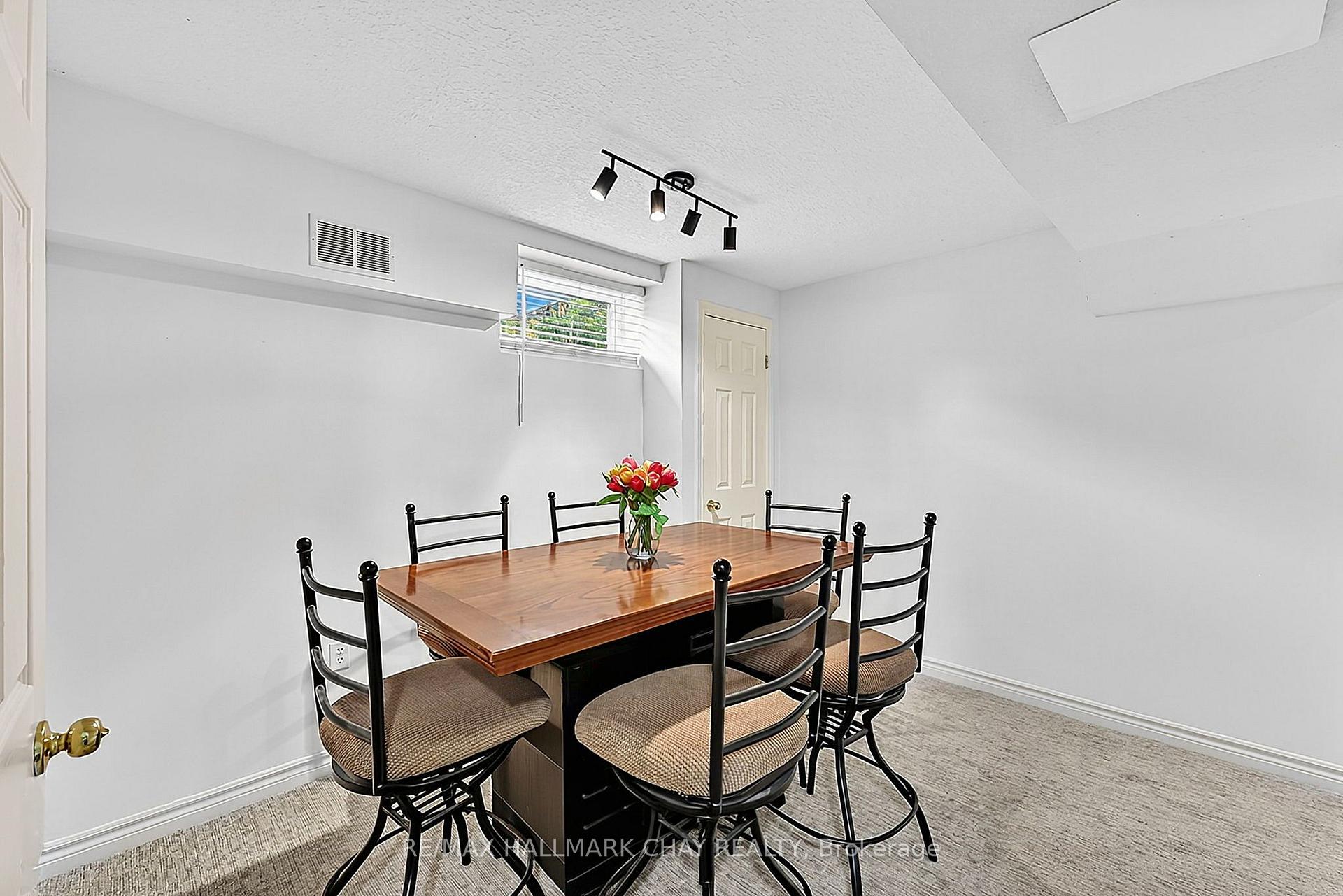 Photo 22 of 23 Marion Crescent, Barrie, Wellington — HOMEH