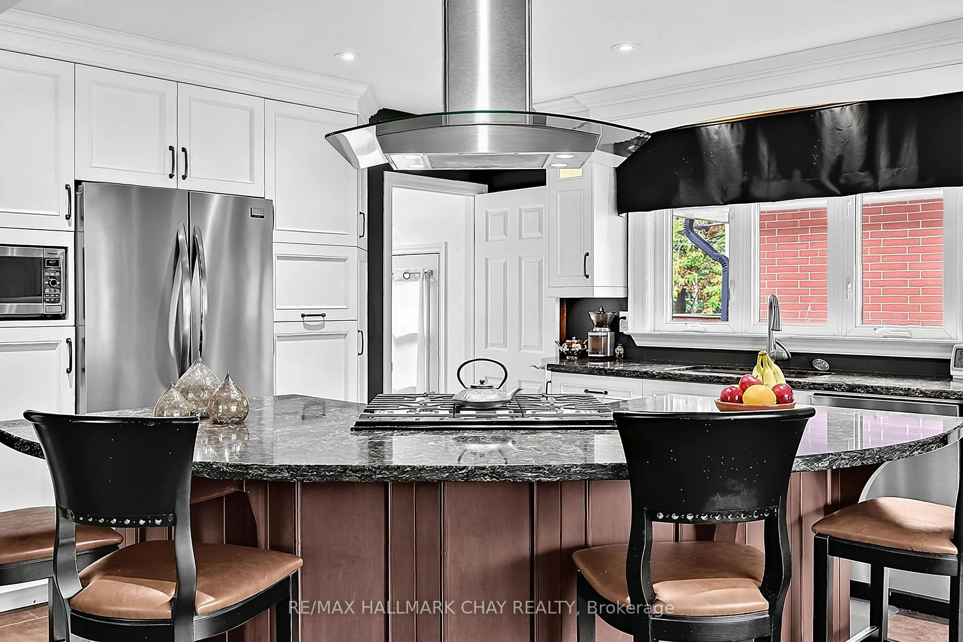 Photo 10 of 23 Marion Crescent, Barrie, Wellington — HOMEH