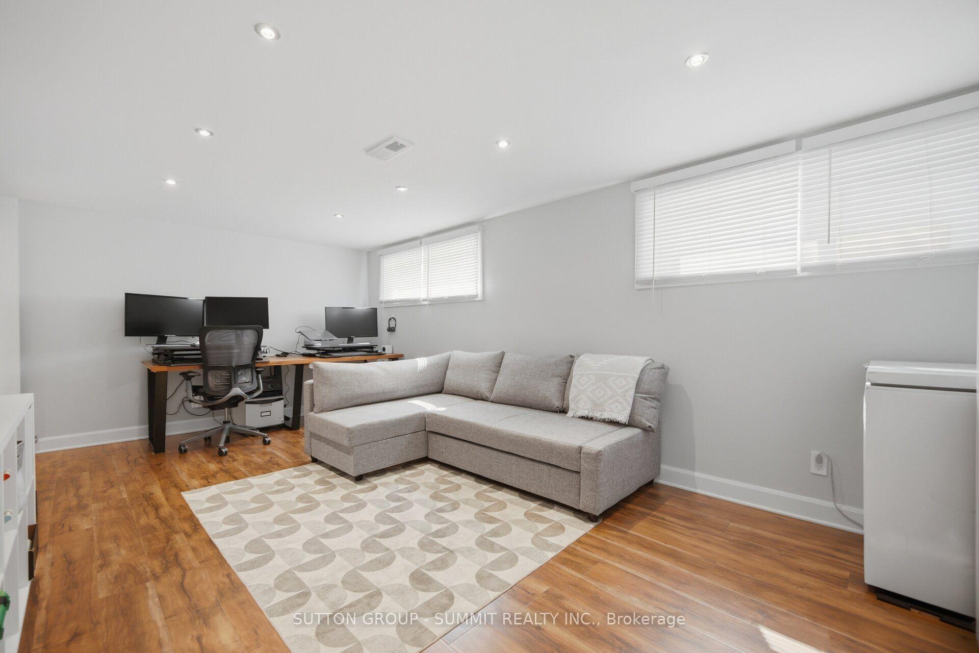 Photo 18 of 1 Lagos Road, Etobicoke, Rexdale-Kipling — HOMEH