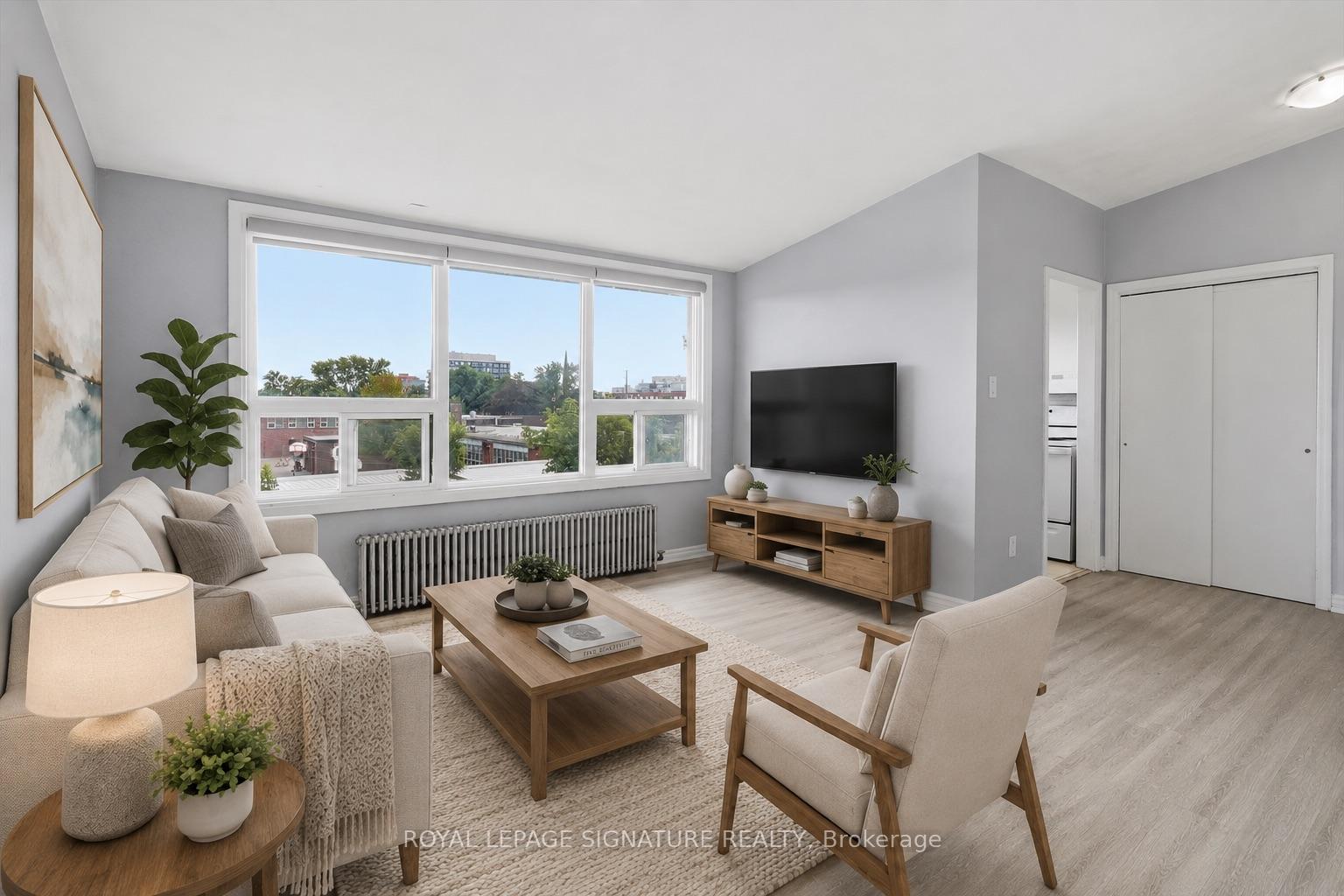 Photo of Unit 301, 49 Cuffley Crescent S