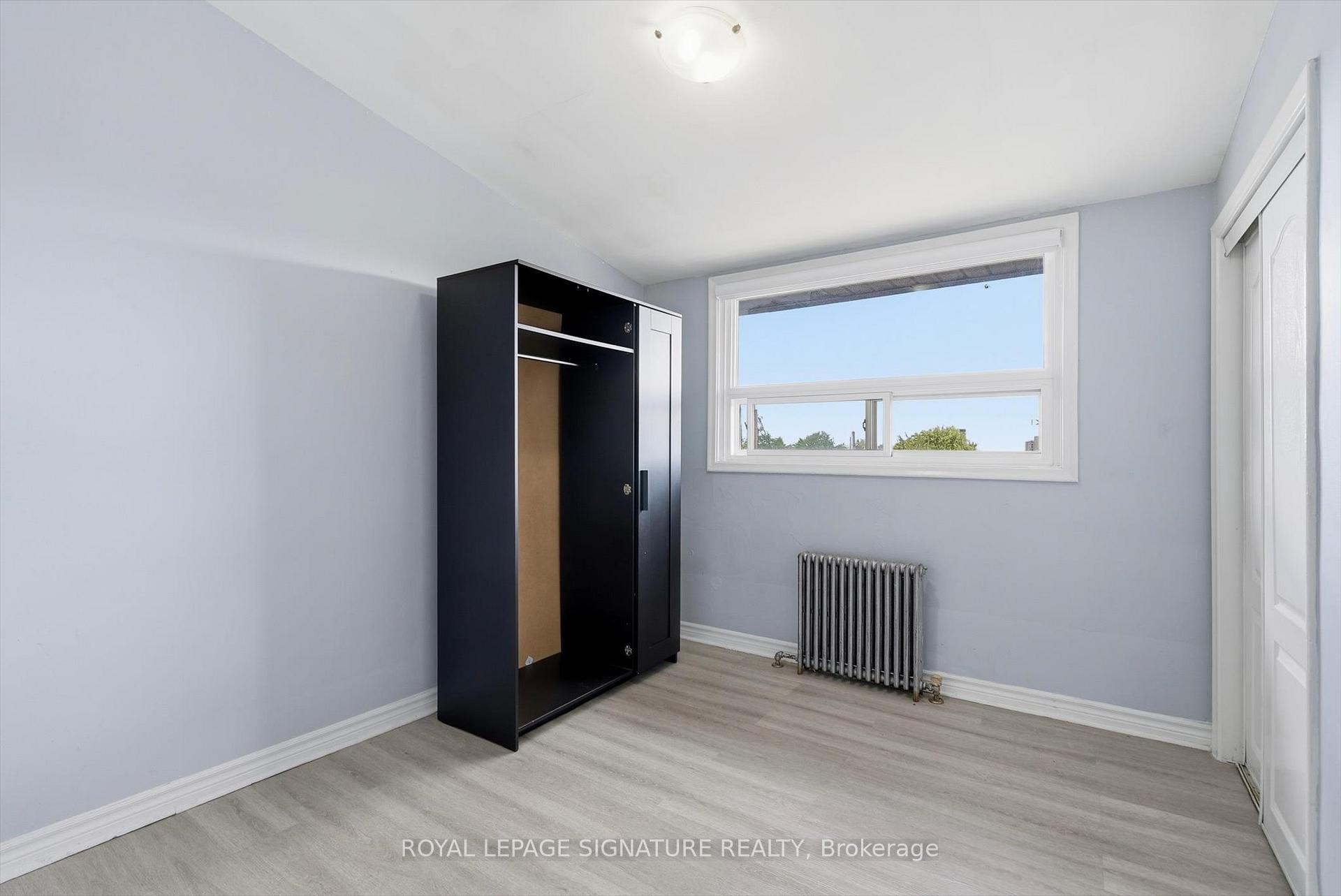 Photo 15 of Unit 301, 49 Cuffley Crescent S, North York, Downsview-Roding-CFB — HOMEH