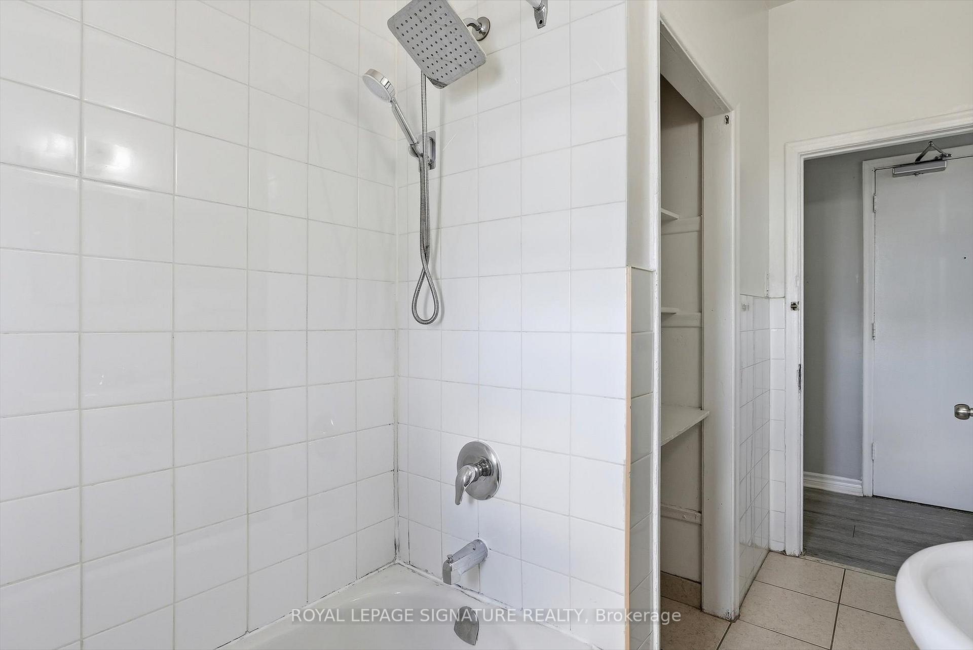 Photo 20 of Unit 301, 49 Cuffley Crescent S, North York, Downsview-Roding-CFB — HOMEH