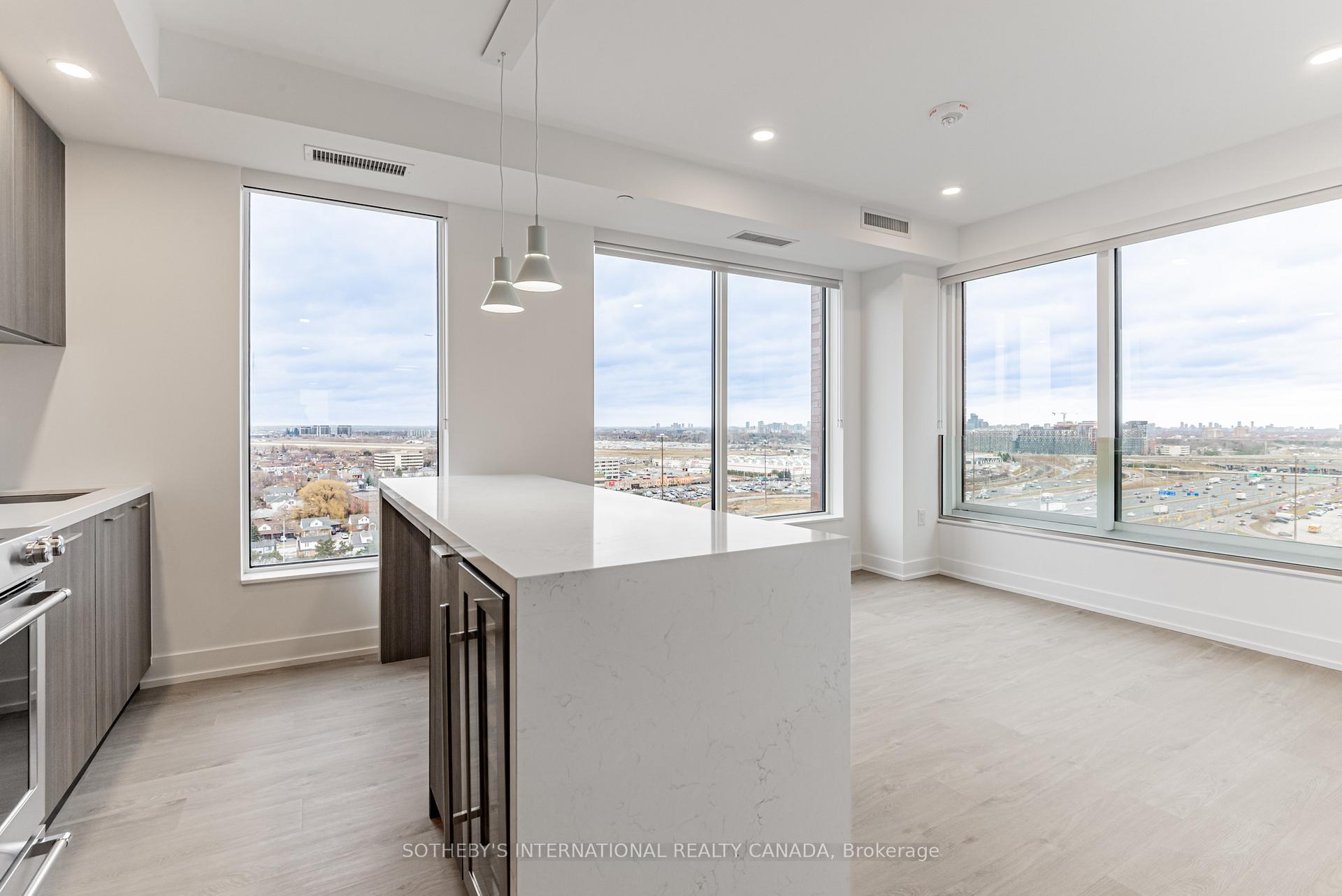 Front of Unit 808, 31 York Garden Way