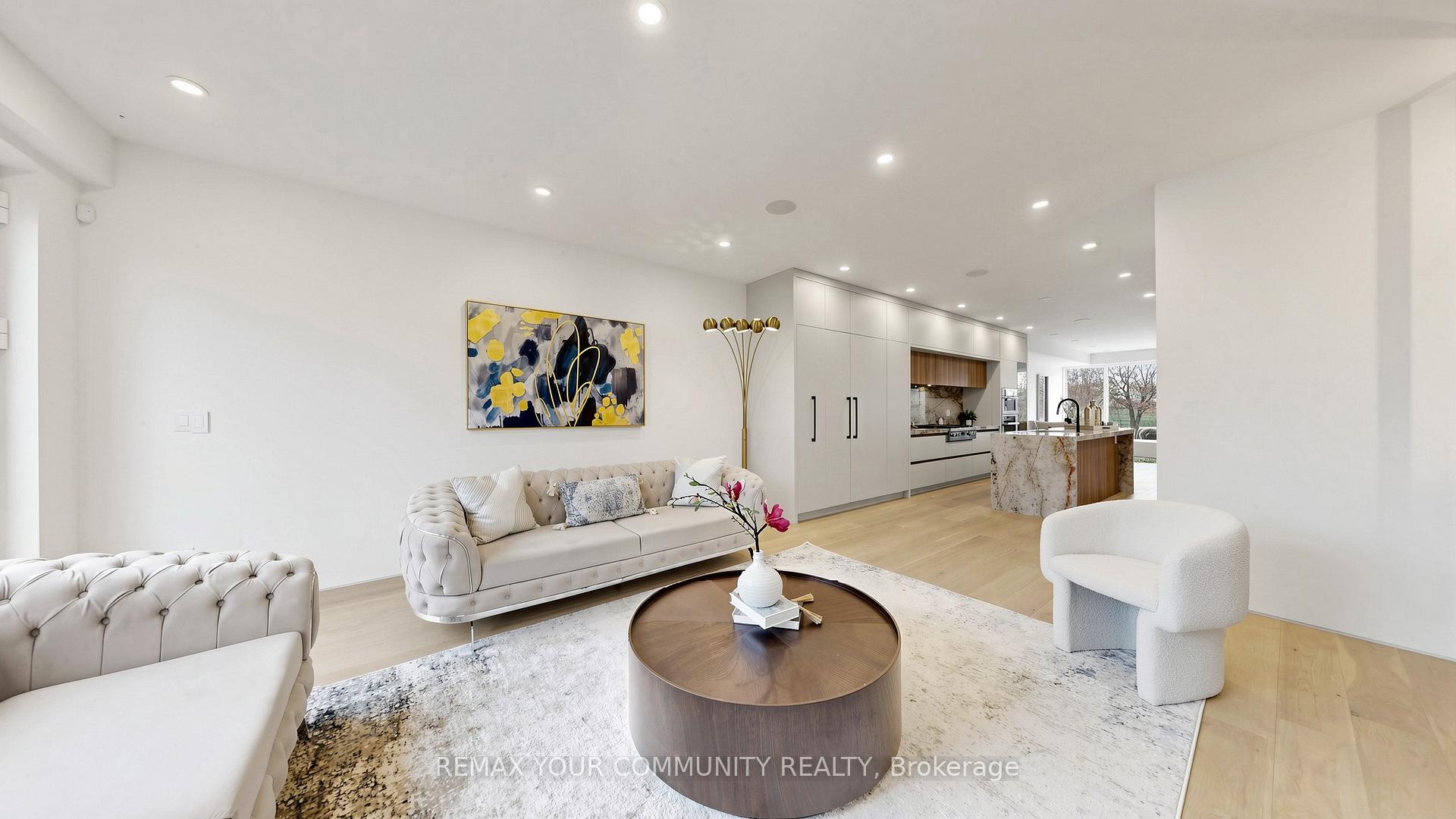 Photo 5 of 2970A Bayview Avenue, North York, Willowdale East — HOMEH