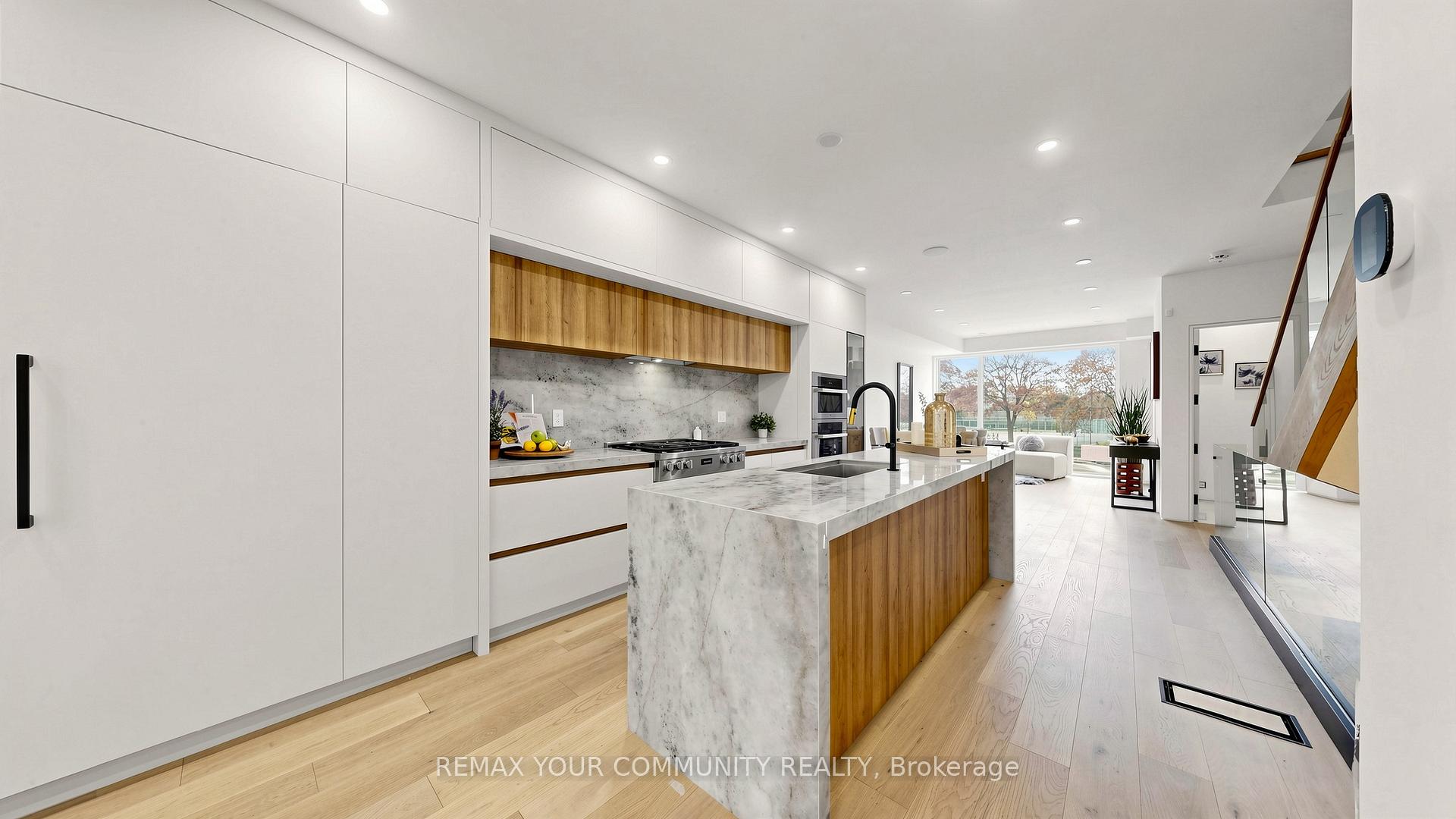 Photo 8 of 2970A Bayview Avenue, North York, Willowdale East — HOMEH