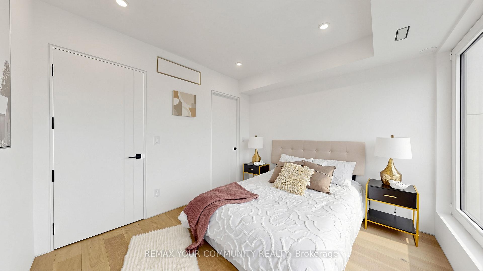 Photo 25 of 2970A Bayview Avenue, North York, Willowdale East — HOMEH