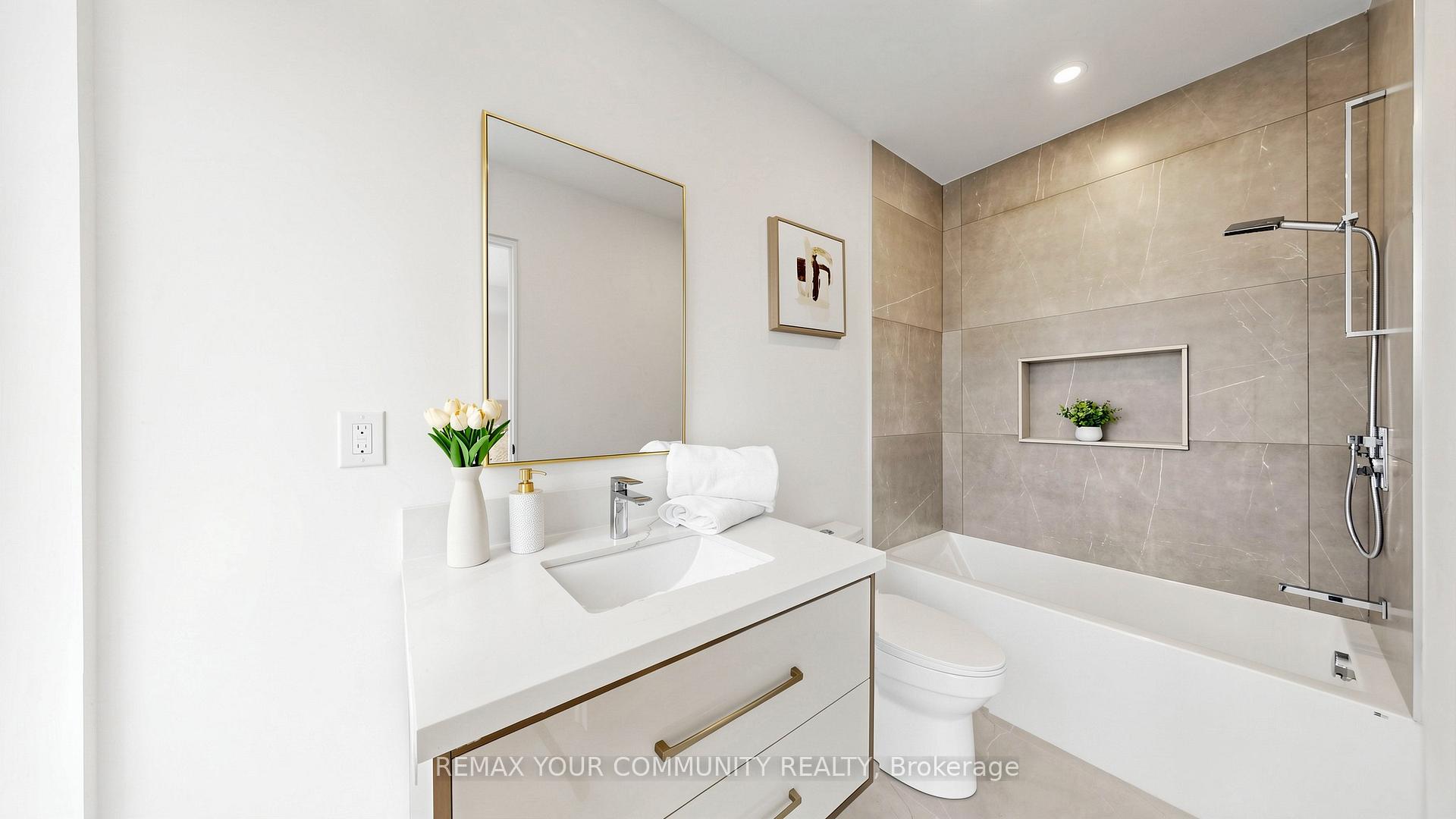 Photo 26 of 2970A Bayview Avenue, North York, Willowdale East — HOMEH
