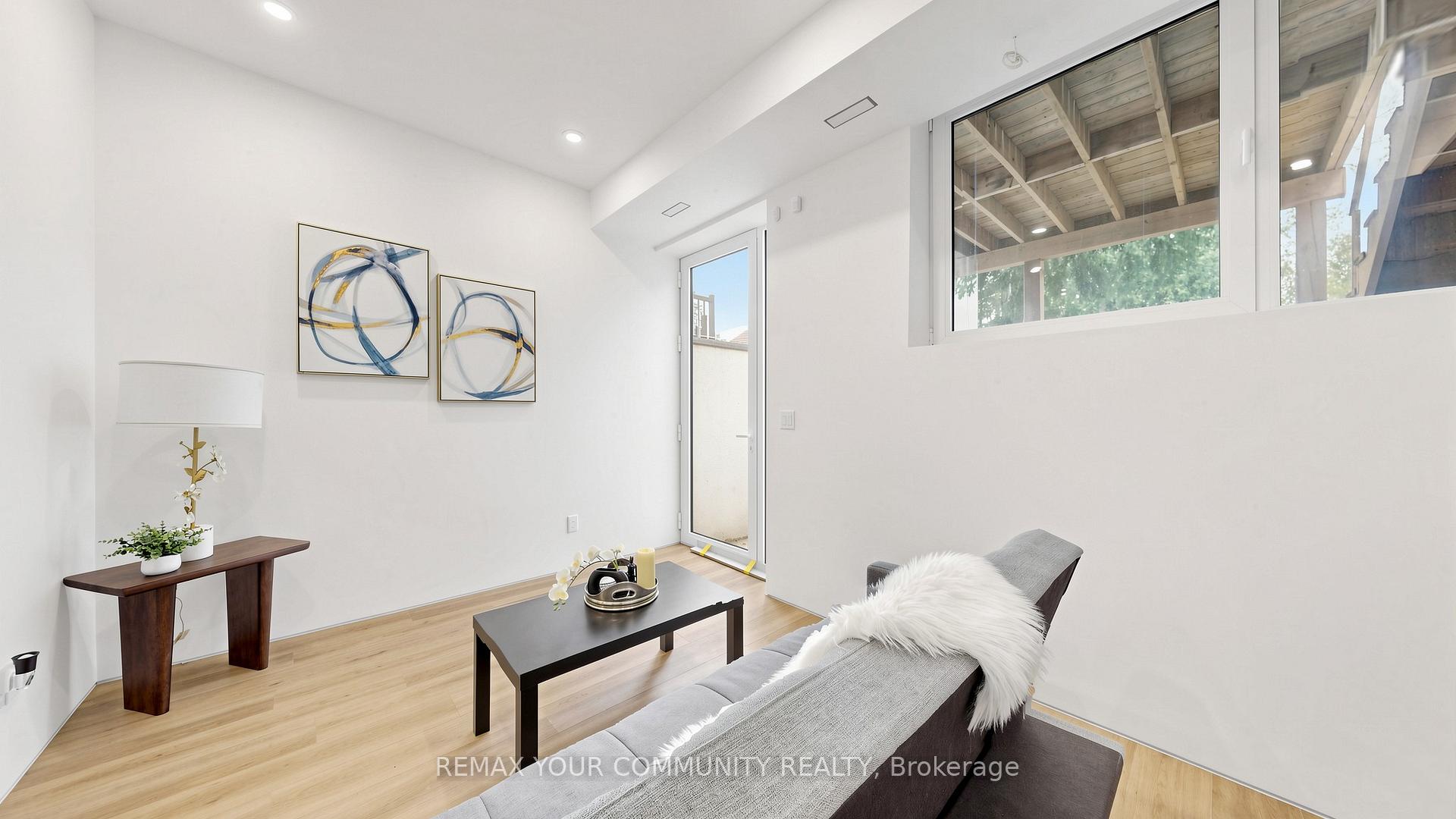 Photo 40 of 2970A Bayview Avenue, North York, Willowdale East — HOMEH