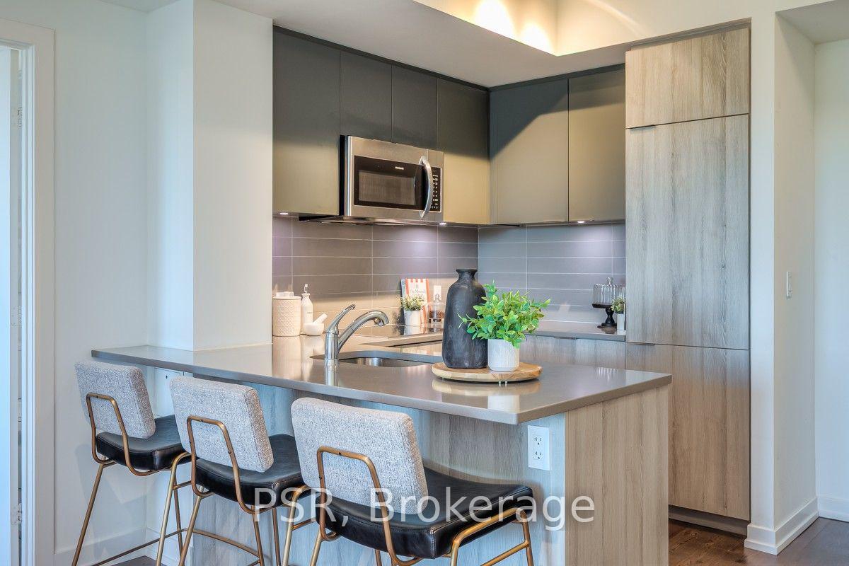 Photo 13 of Unit 605, 223 St Clair Avenue, Toronto, Yonge-St. Clair — HOMEH