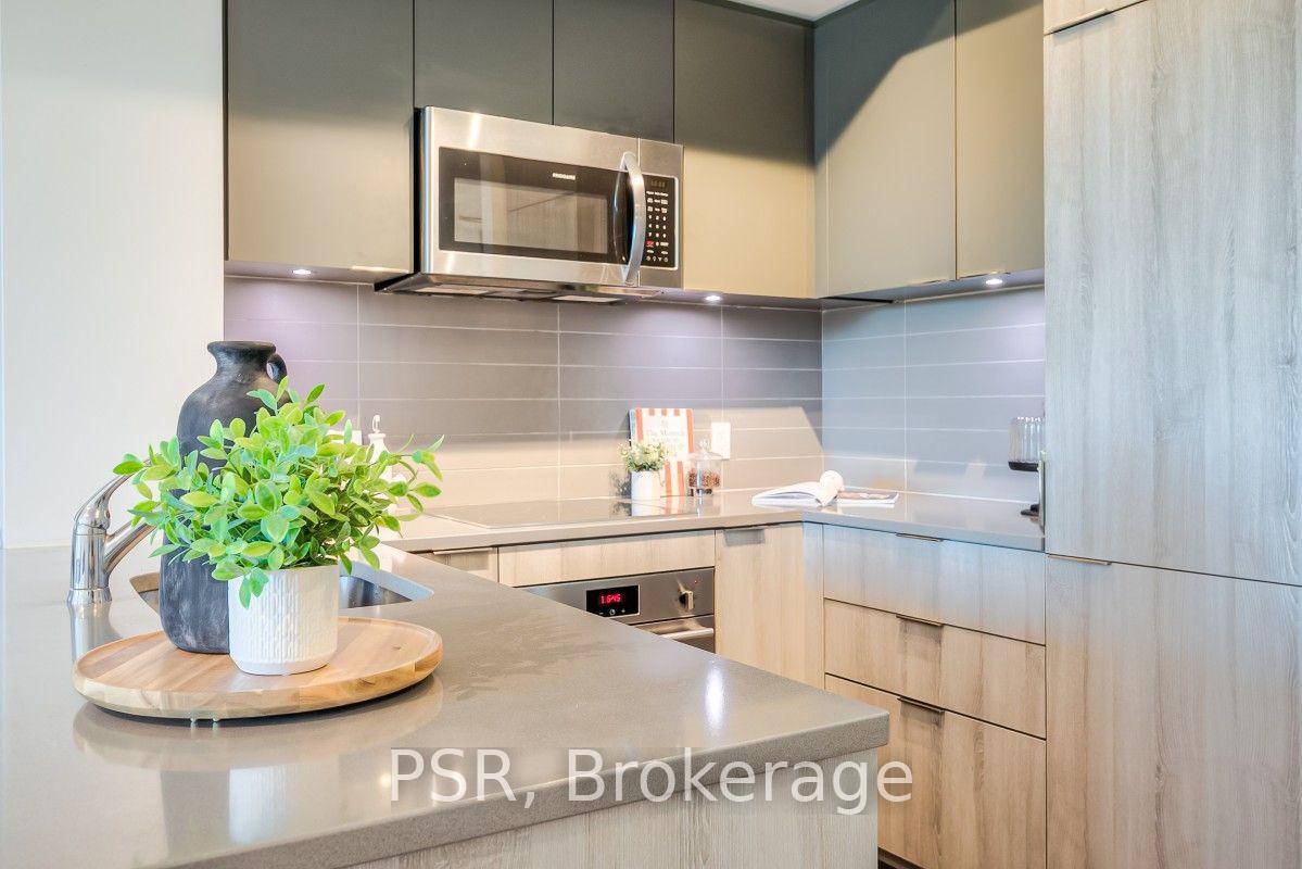 Photo 14 of Unit 605, 223 St Clair Avenue, Toronto, Yonge-St. Clair — HOMEH