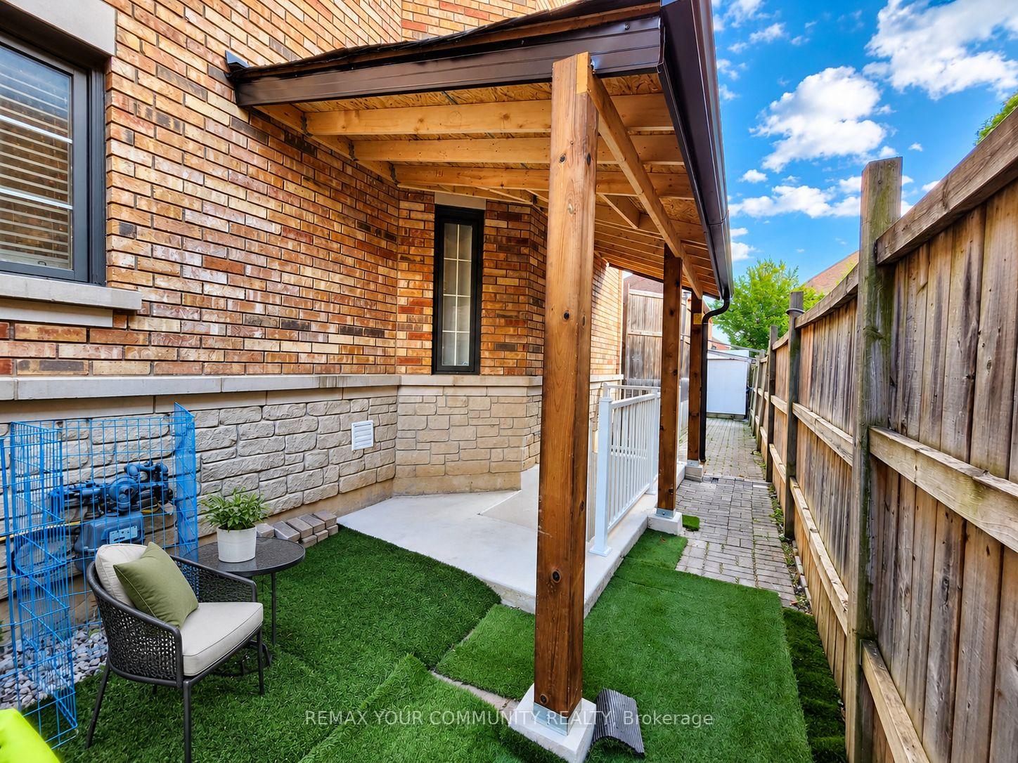 Photo of Unit Bsmt, 17 Morden Crescent