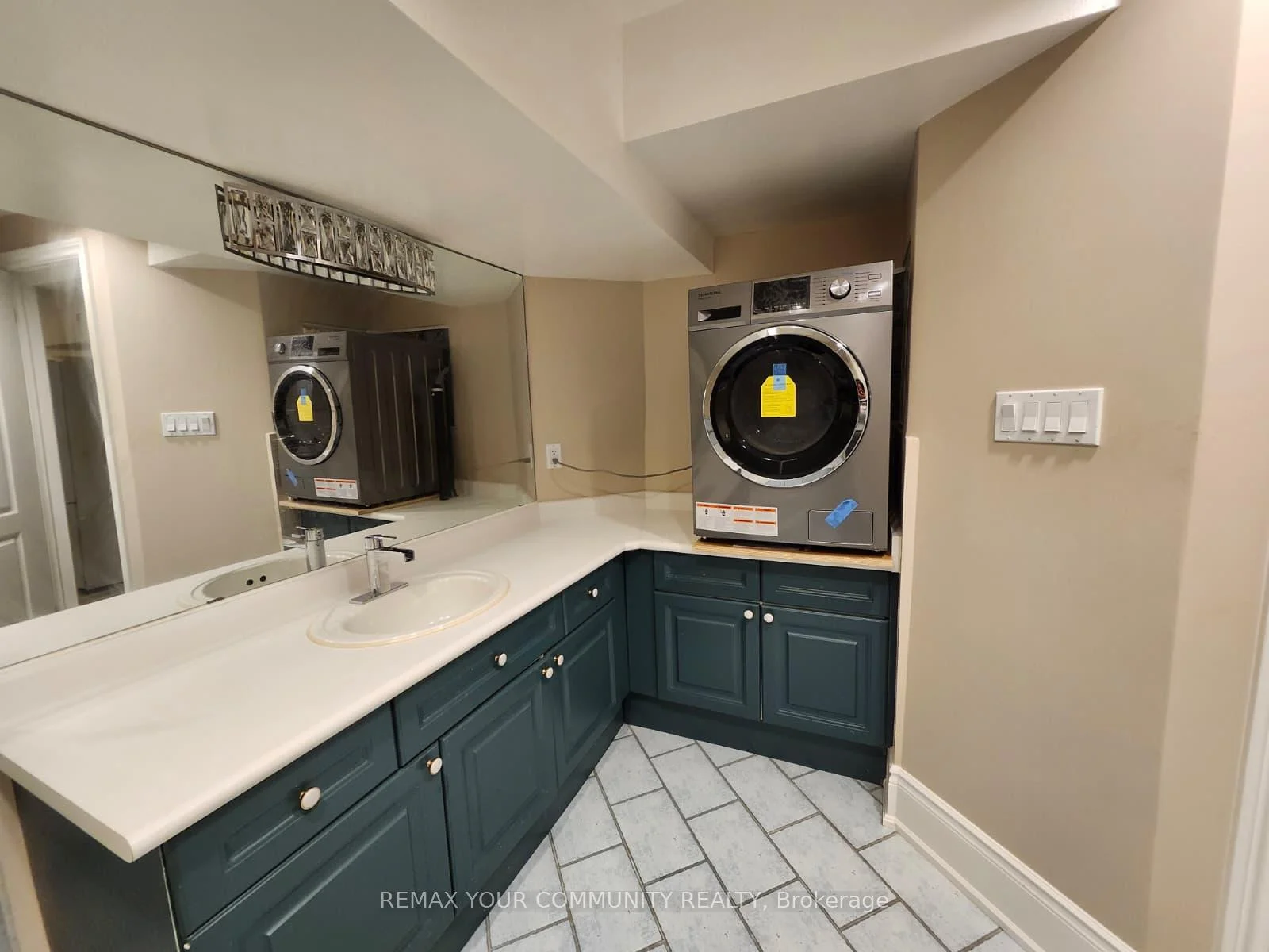Photo 11 of Unit Bsmt, 17 Morden Crescent, Ajax, Central West — HOMEH