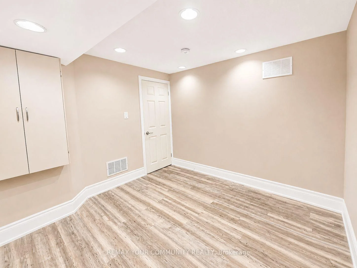 Photo 14 of Unit Bsmt, 17 Morden Crescent, Ajax, Central West — HOMEH